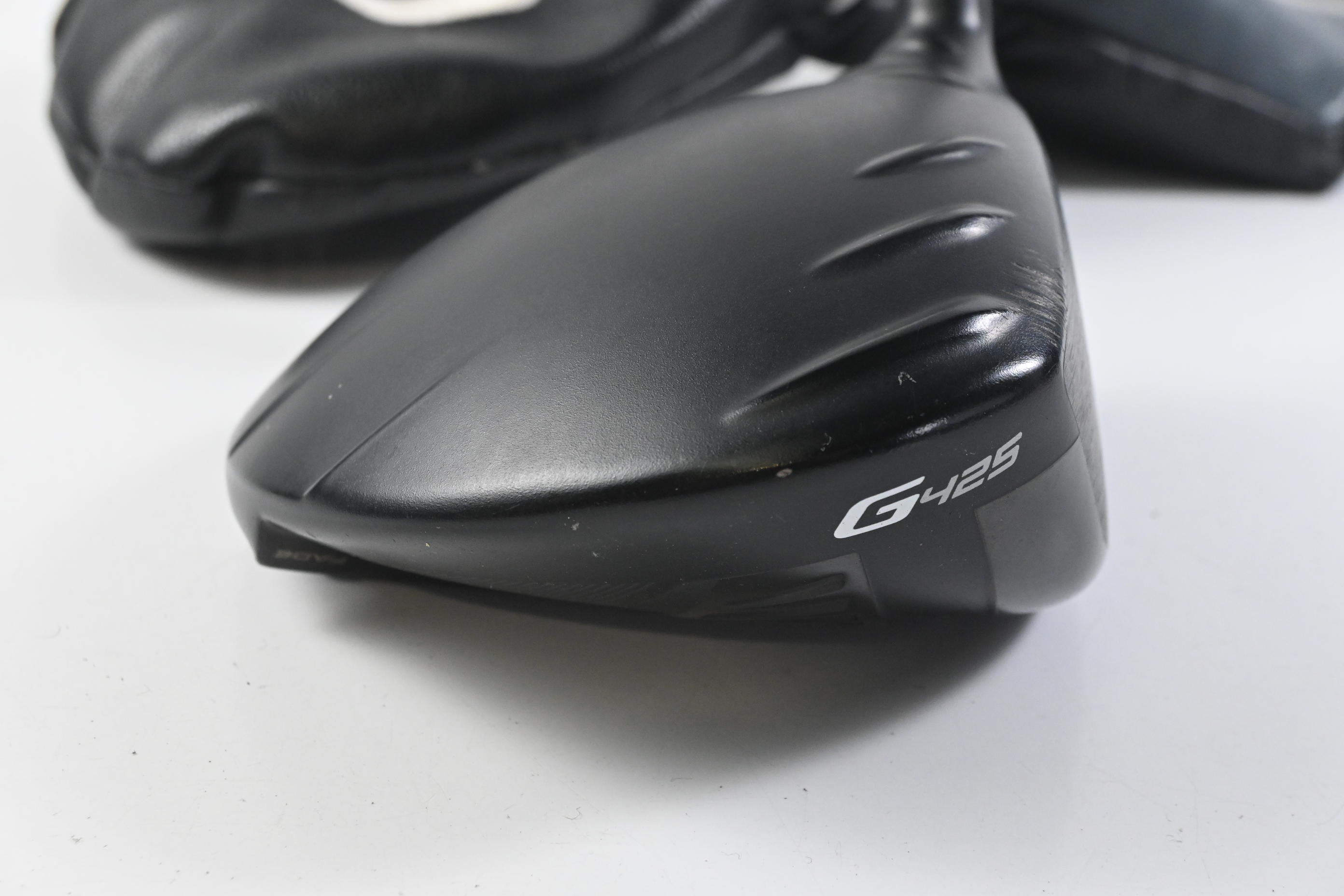 Ping G425 LST Driver / 10.5 Degree / Regular Flex Evenflow Riptide 50 Shaft