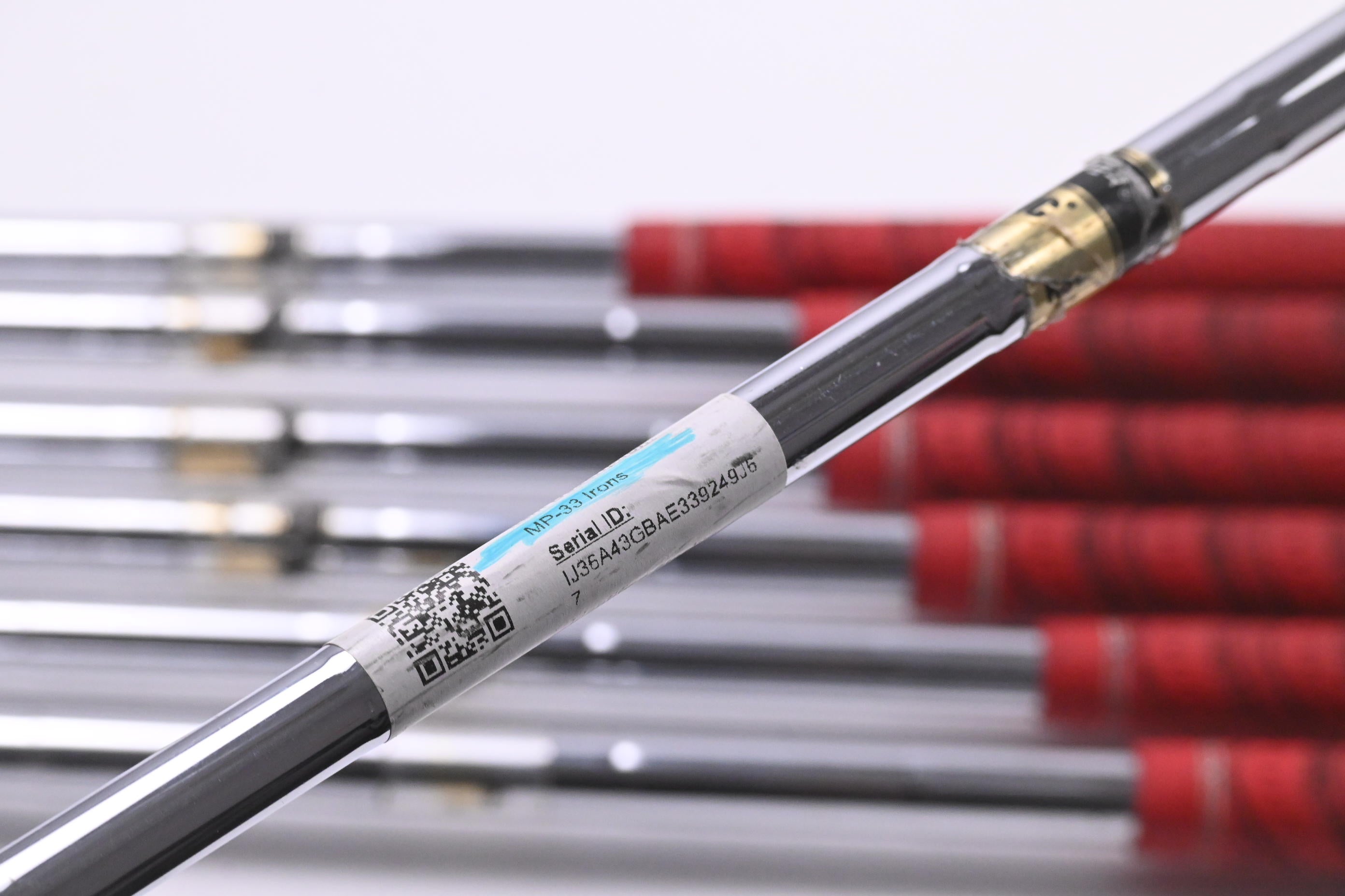 Mizuno MP-33 Irons / 3-PW / Regular Flex Dynamic Gold R300 Shafts