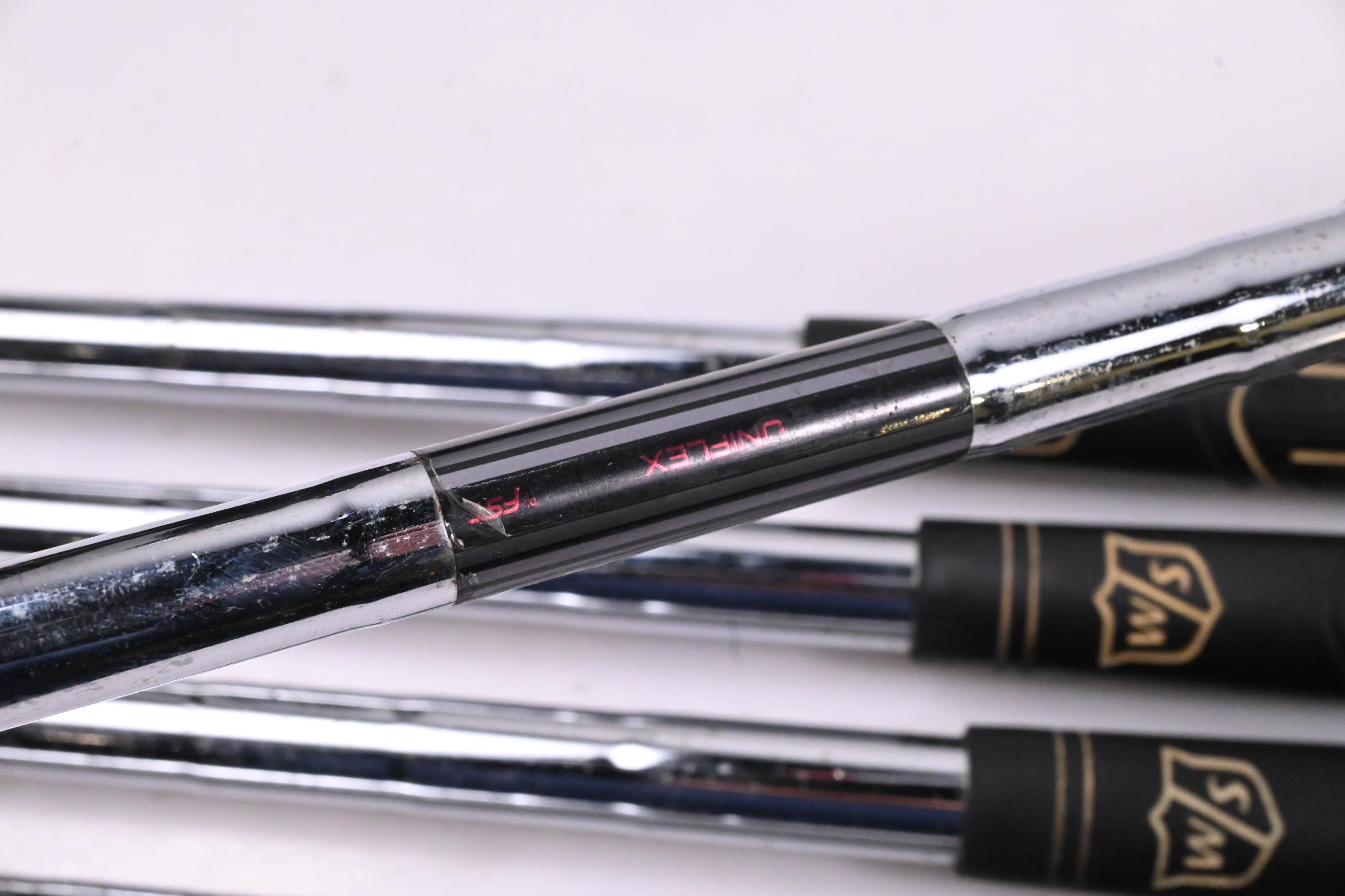 Wilson D250 Irons / 7-PW+GW / UniFlex Wilson Shafts