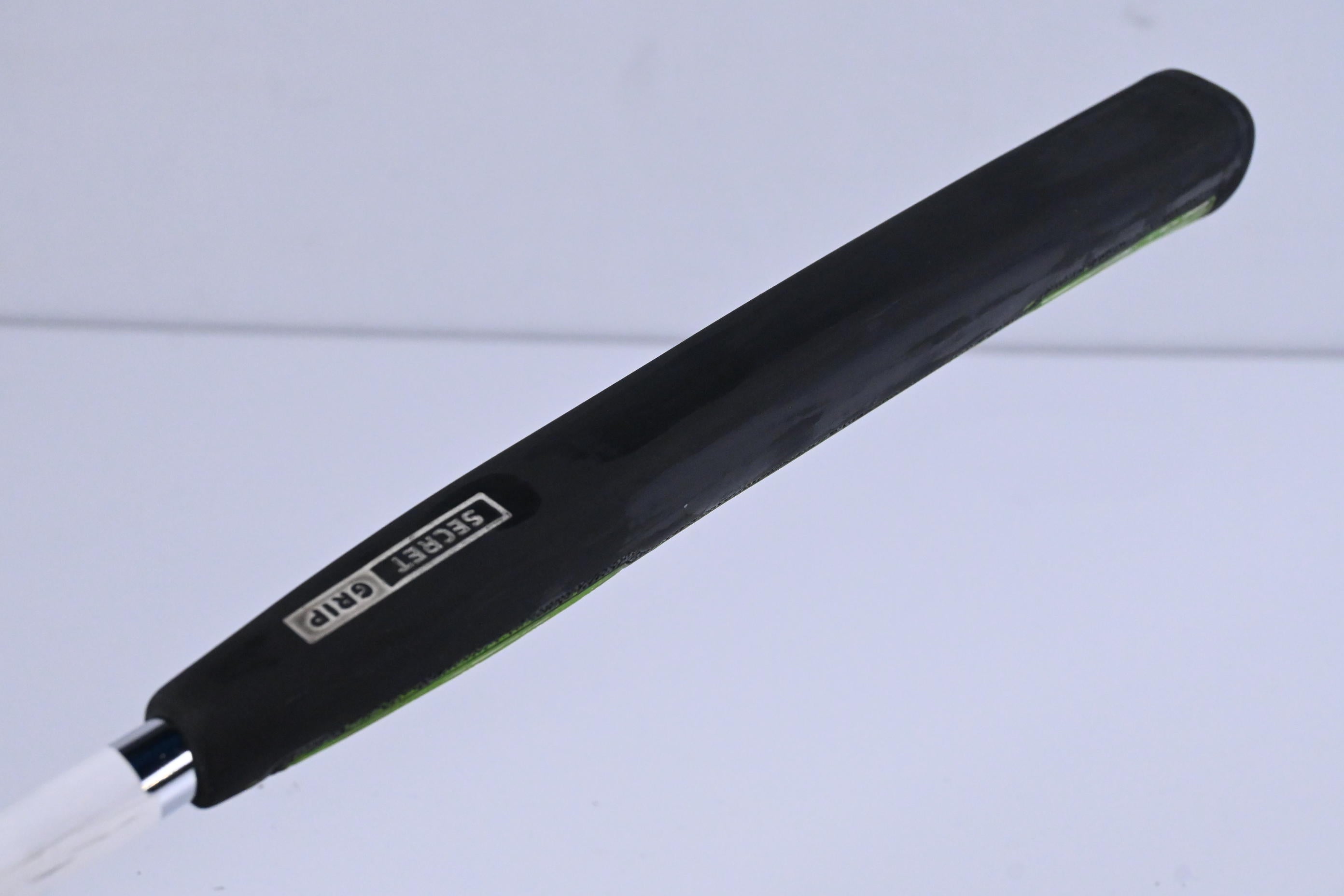 Cleveland Classic Collection Black HB Belly Putter / 34 Inch