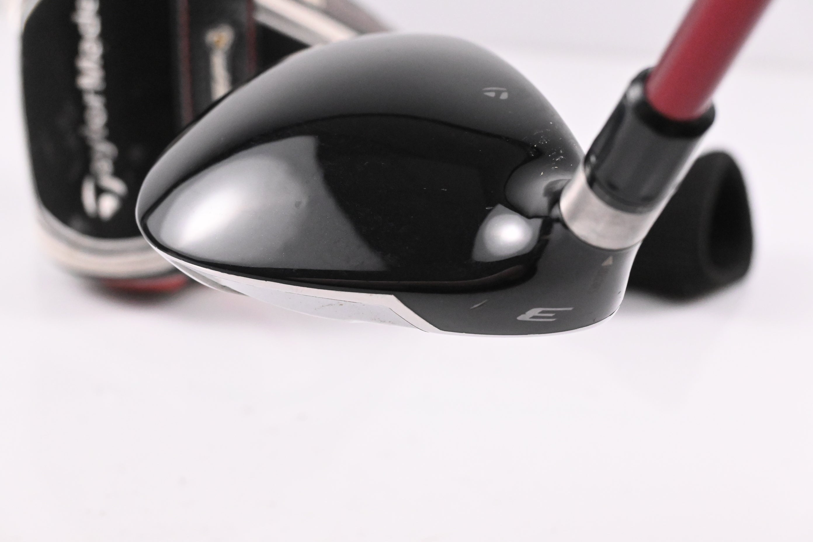 Left Hand Taylormade R9 #3 Wood / 15 Degree / Regular Flex Motore 60 Shaft