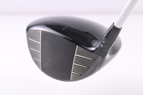 Titleist GT2 Driver / 8 Degree / Stiff Flex Aldila Rogue Silver 60 Shaft