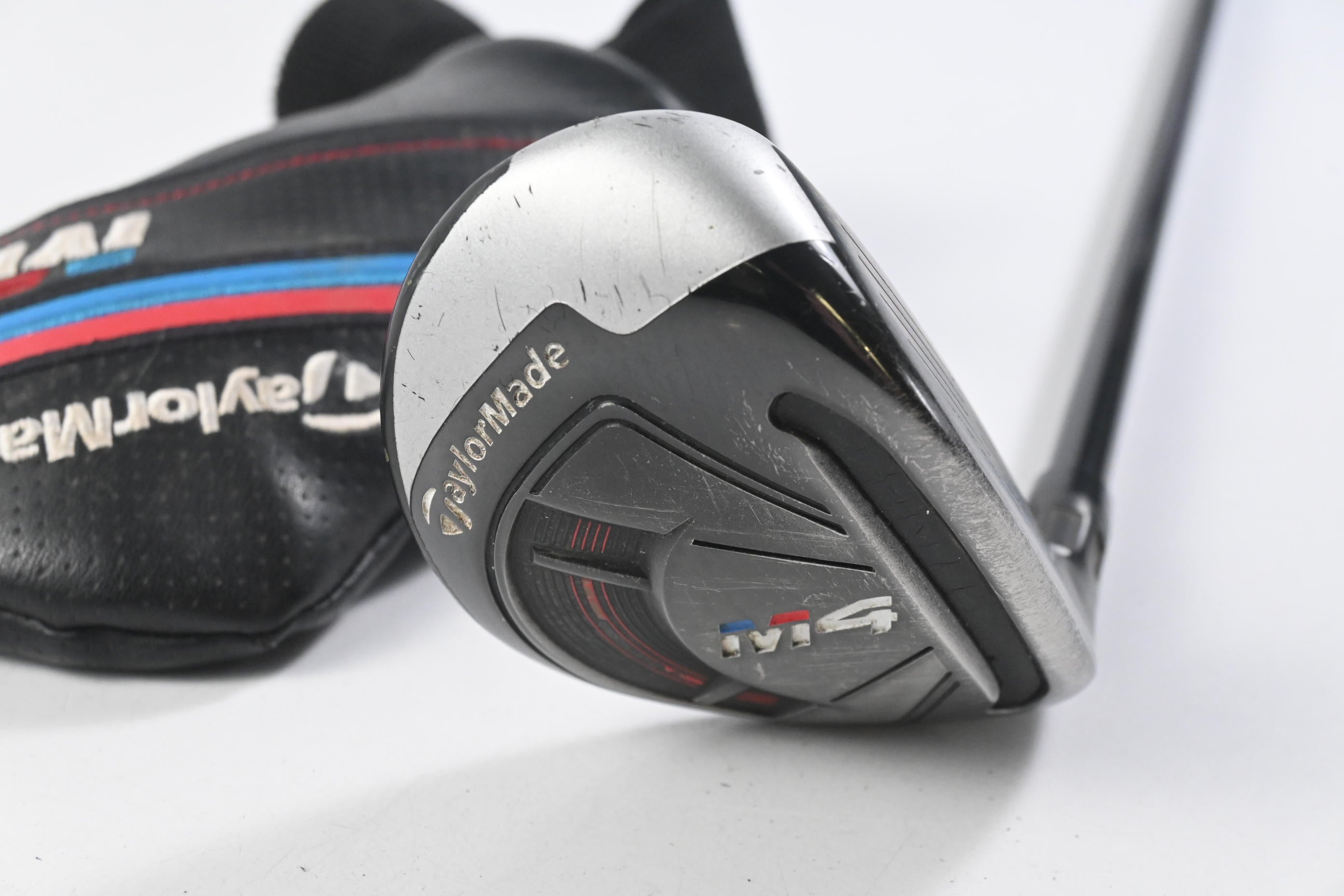 Taylormade M4 #3 Hybrid / 19 Degree / Regular Flex Fujikura Atmos Red 6 Shaft