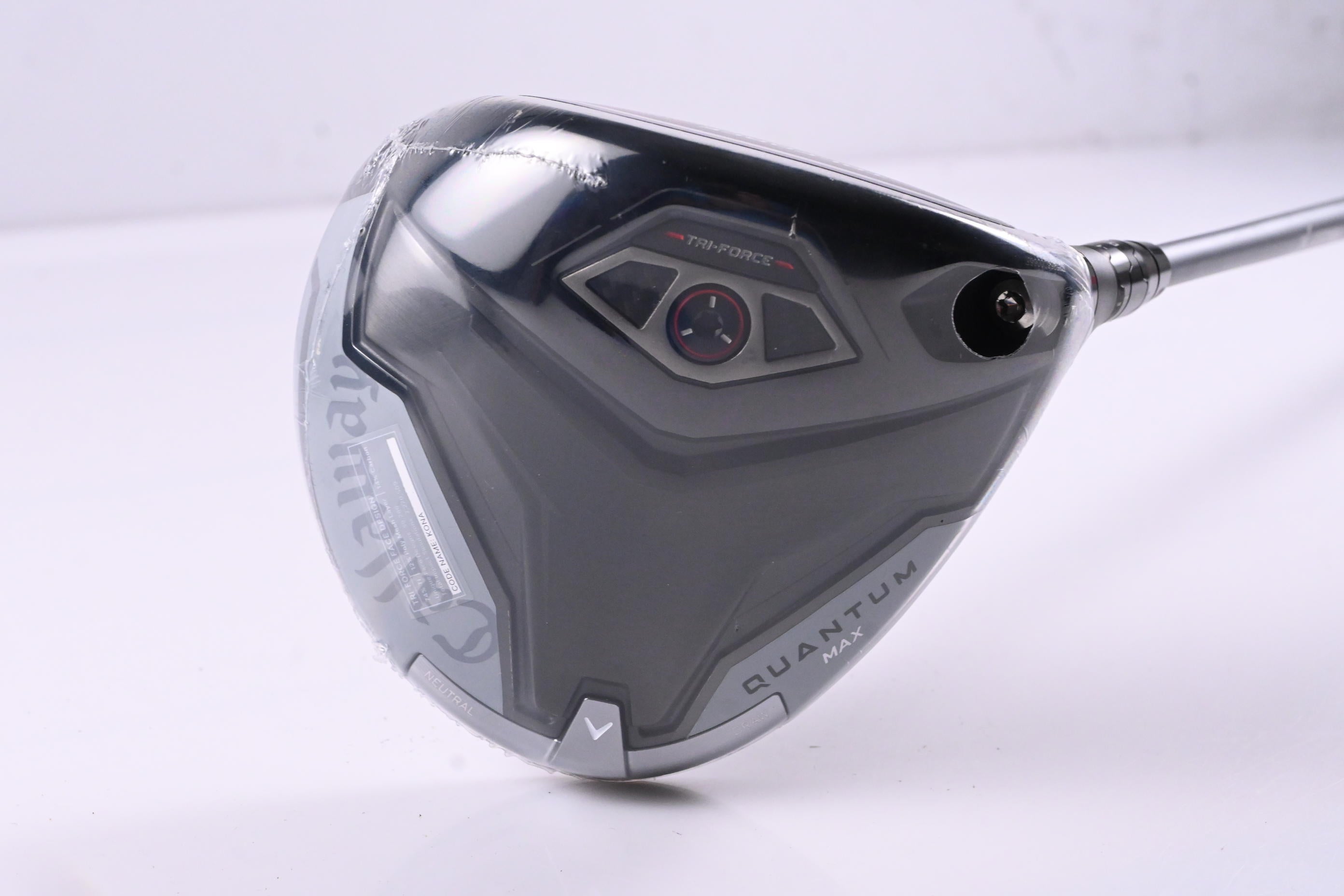 Callaway Quantum Max Driver / 9 Degree / Regular Flex Project X Denali Frost 50
