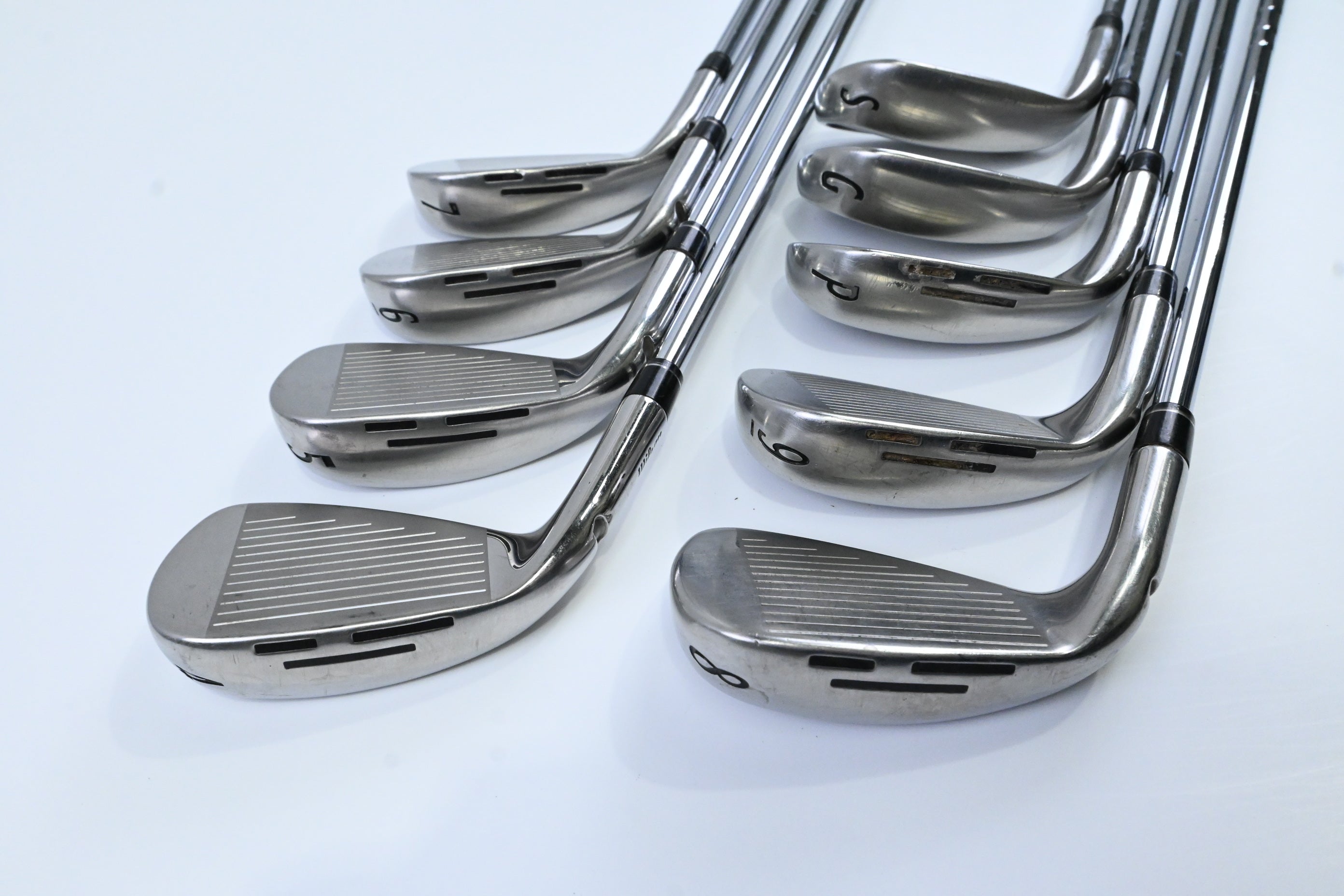 Wilson D9 Irons / 4-PW+GW+SW / Regular Flex KBS MAX Ultralite Shafts