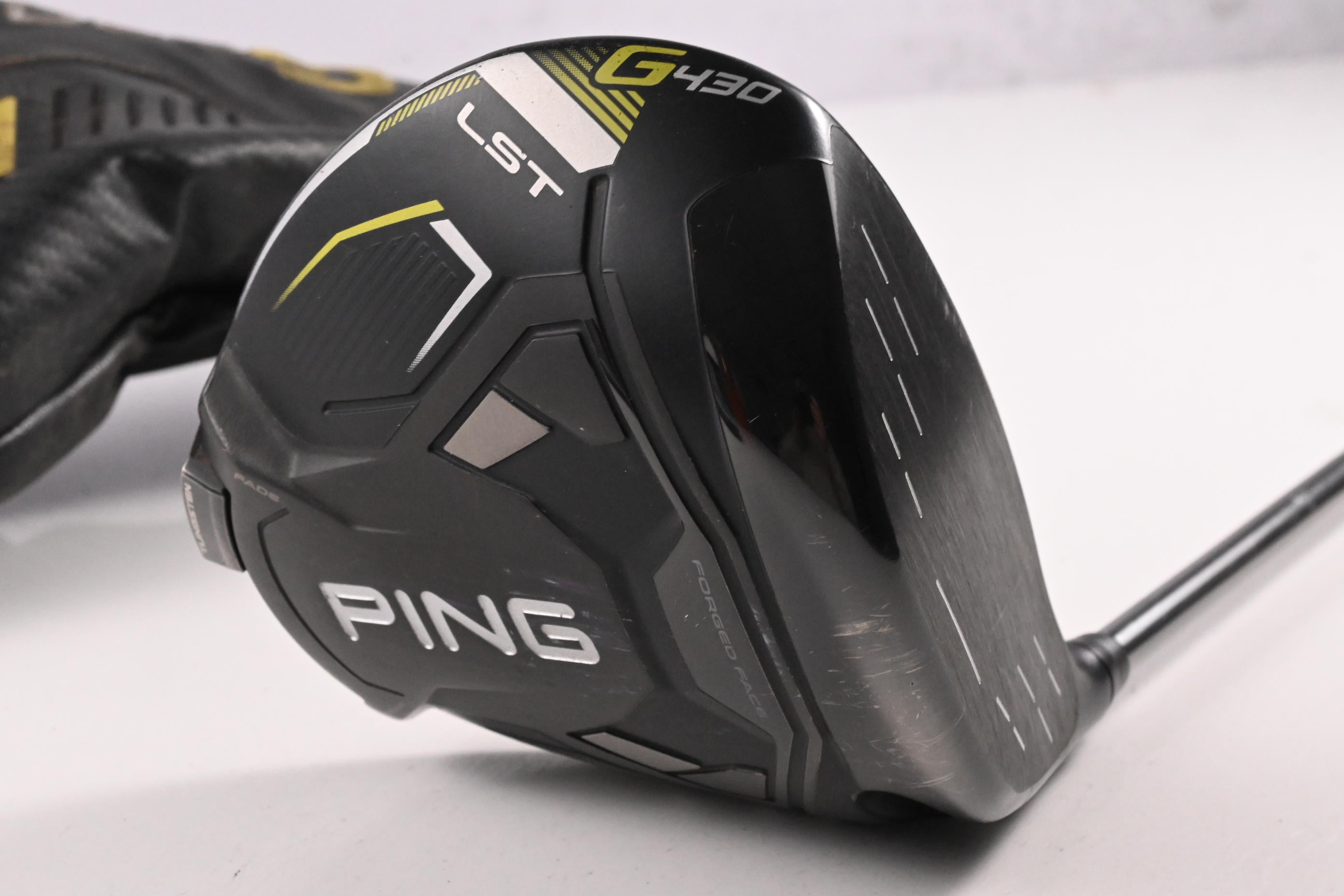 Ping G430 LST Driver / 10.5 Degree / Regular Flex Ping Tour 2.0 Chrome 65 Shaft