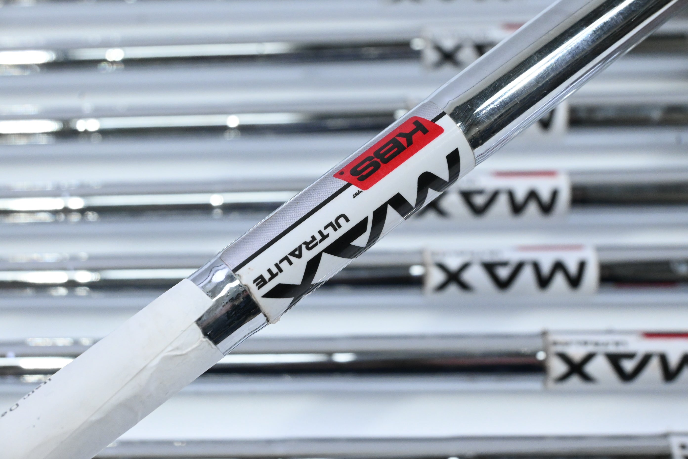 Wilson D9 Irons / 4-PW+GW+SW / Regular Flex KBS MAX Ultralite Shafts
