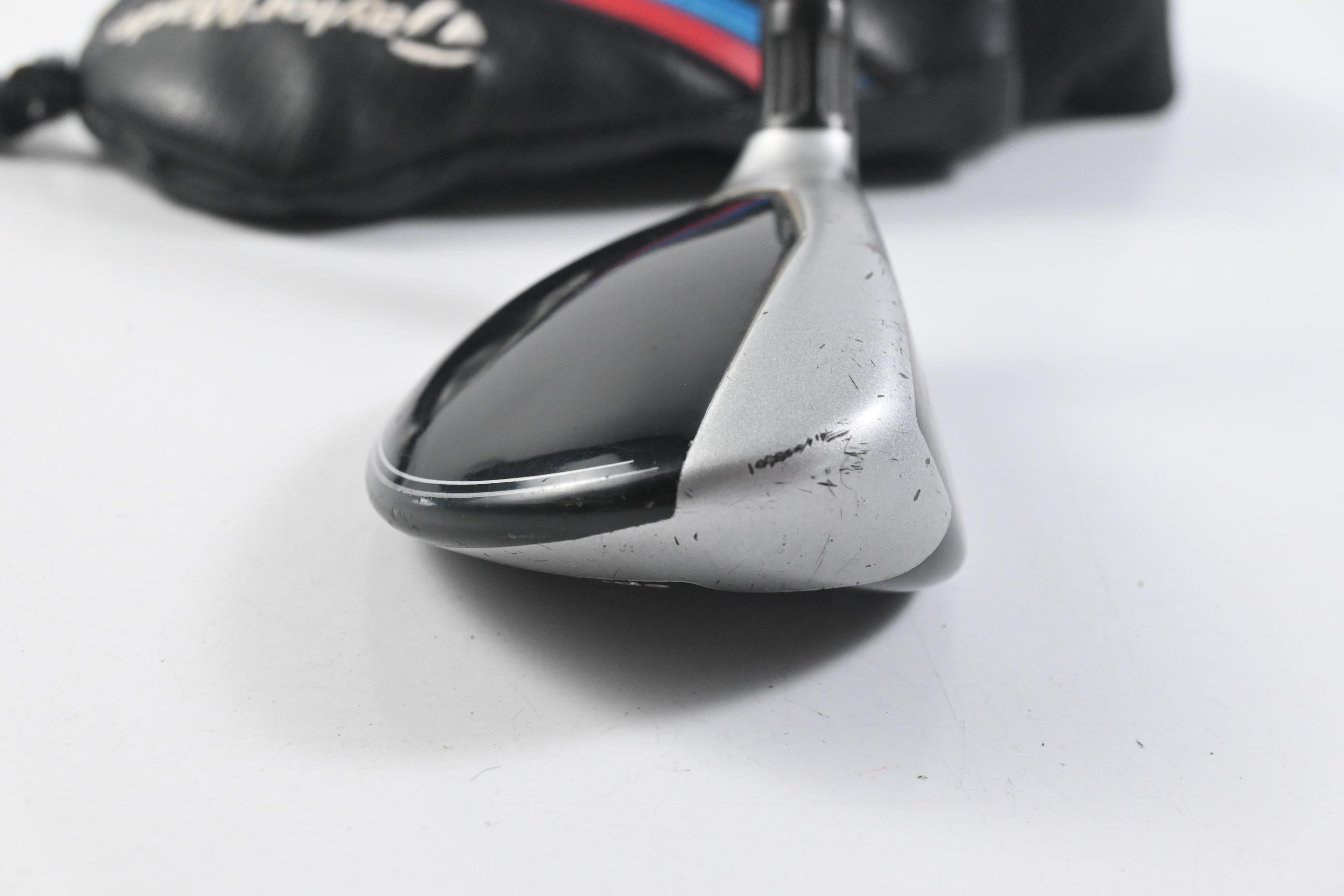 Taylormade M4 #3 Hybrid / 19 Degree / Regular Flex Fujikura Atmos Red 6 Shaft