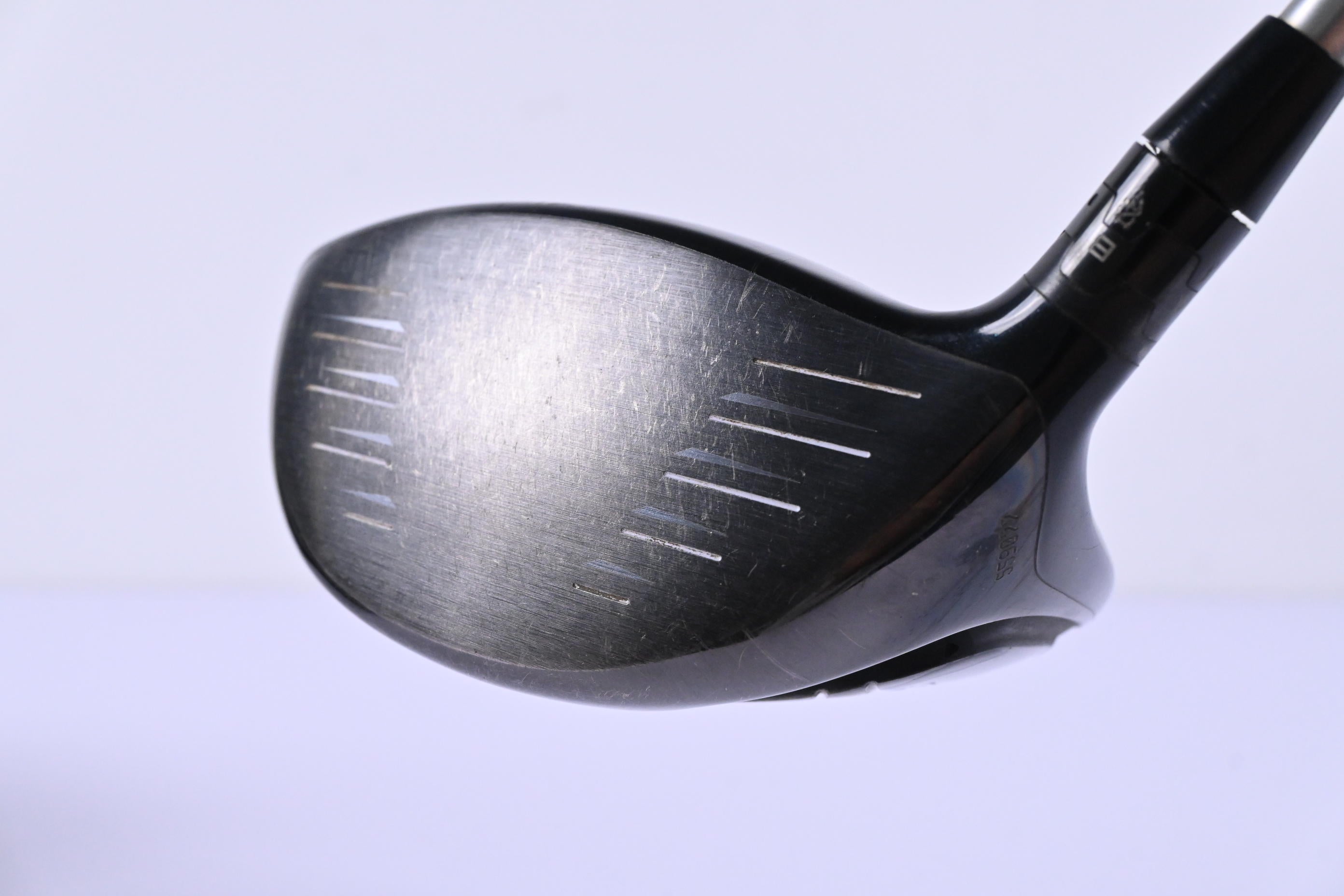 Titleist 915 D2 Driver / 9.5 Degree / Stiff Flex Diamana M+ 50 Shaft