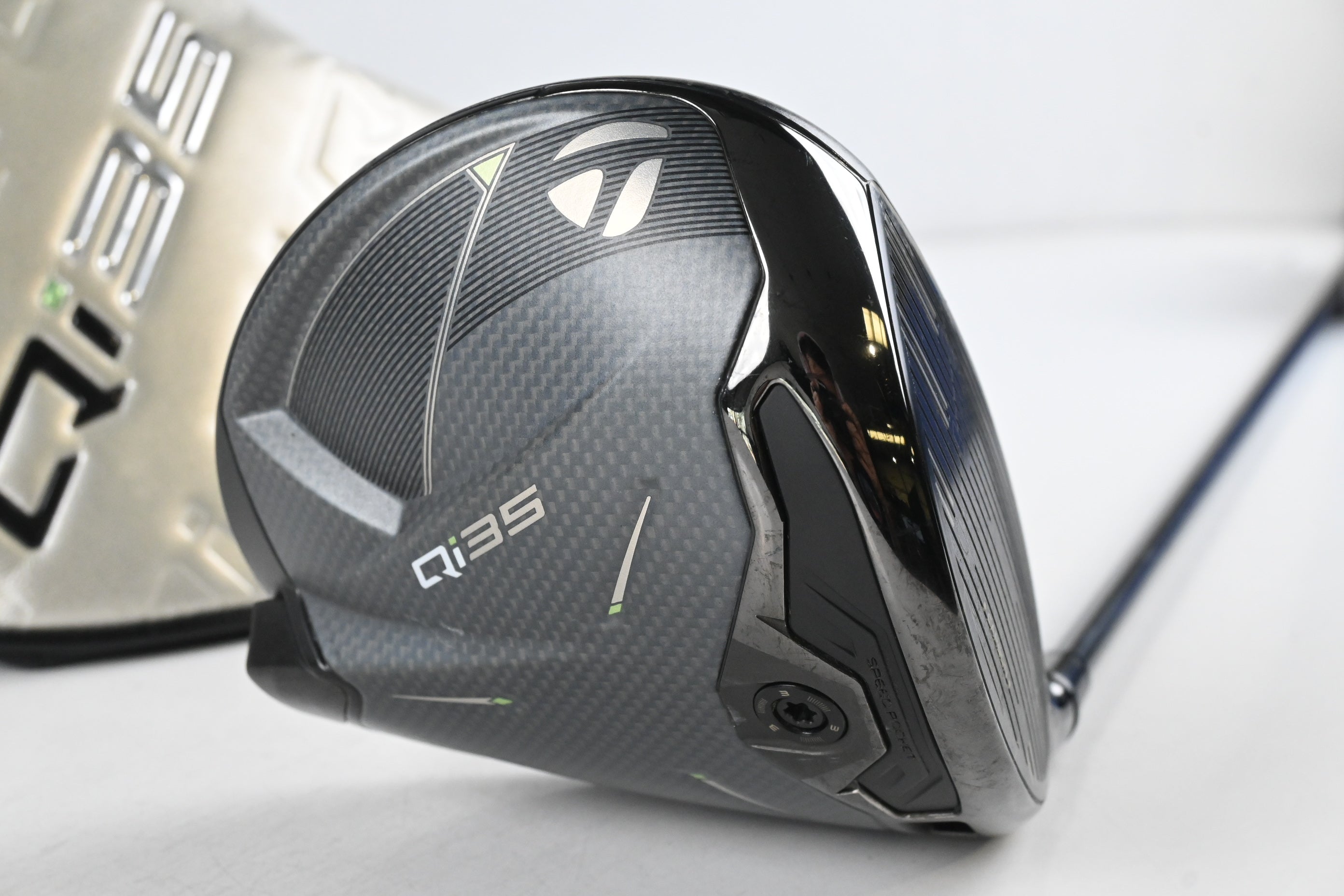 Taylormade Qi35 Driver / 10.5 Degree / Stiff Flex Diamana T+60 Shaft