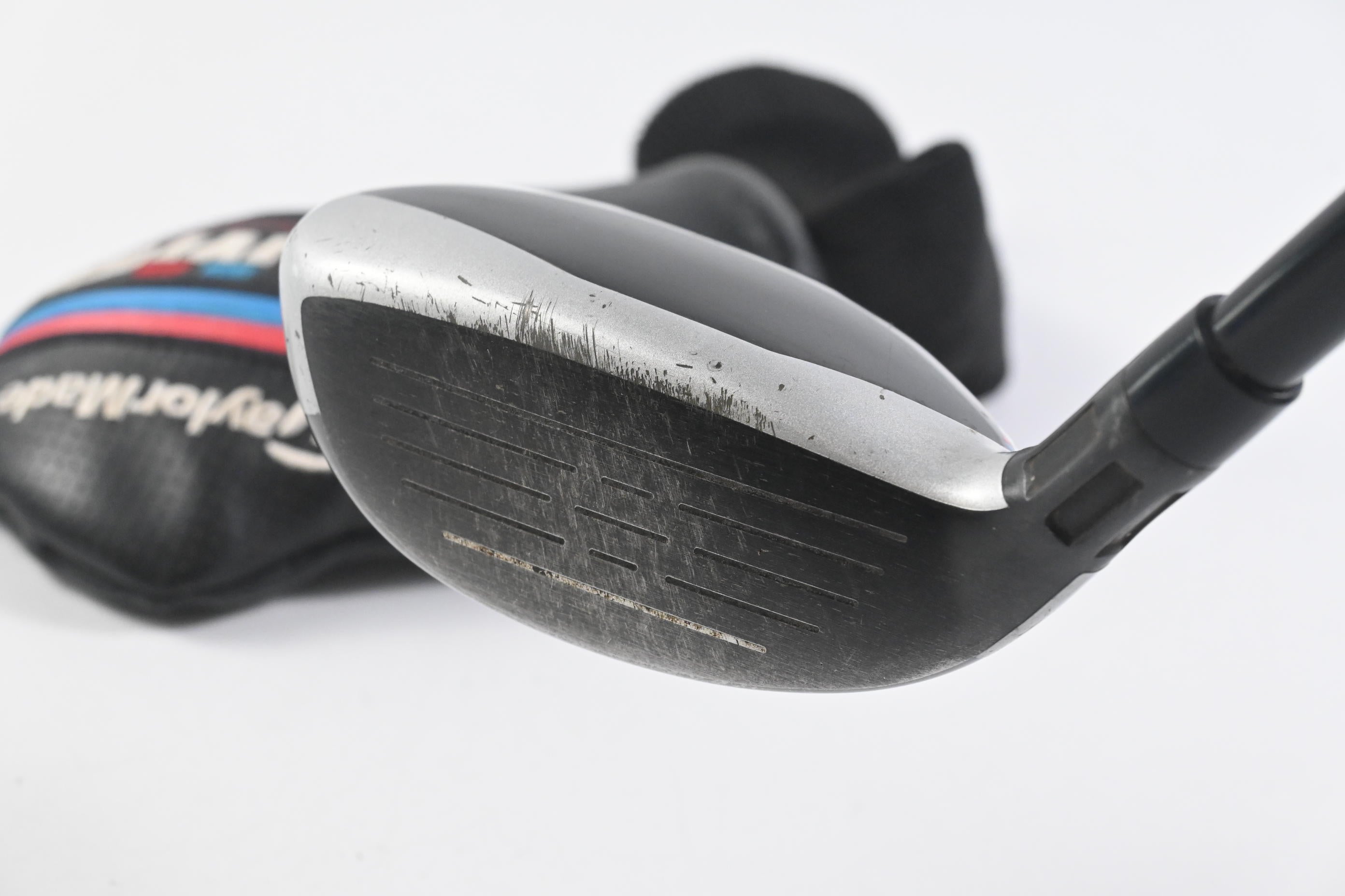 Taylormade M4 #3 Hybrid / 19 Degree / Regular Flex Fujikura Atmos Red 6 Shaft
