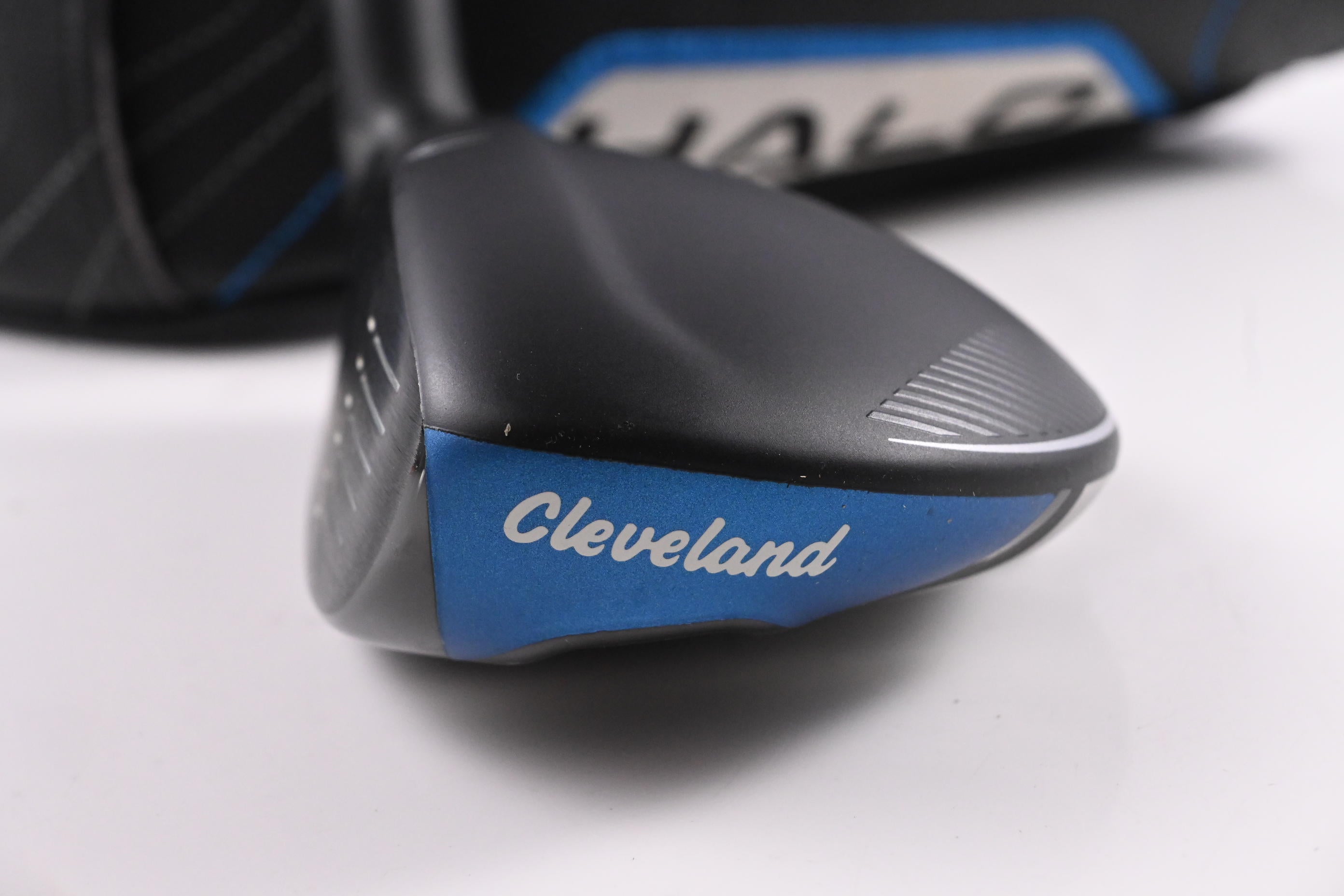 Left Hand Cleveland Launcher XL Halo #3 Hybrid / 18 Degree / Stiff flex Cypher