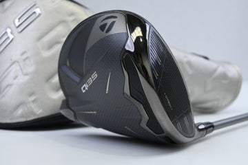 Taylormade Qi35 Max Driver / 10.5 Degree / Regular Flex Fujikura AirSpeeder 50