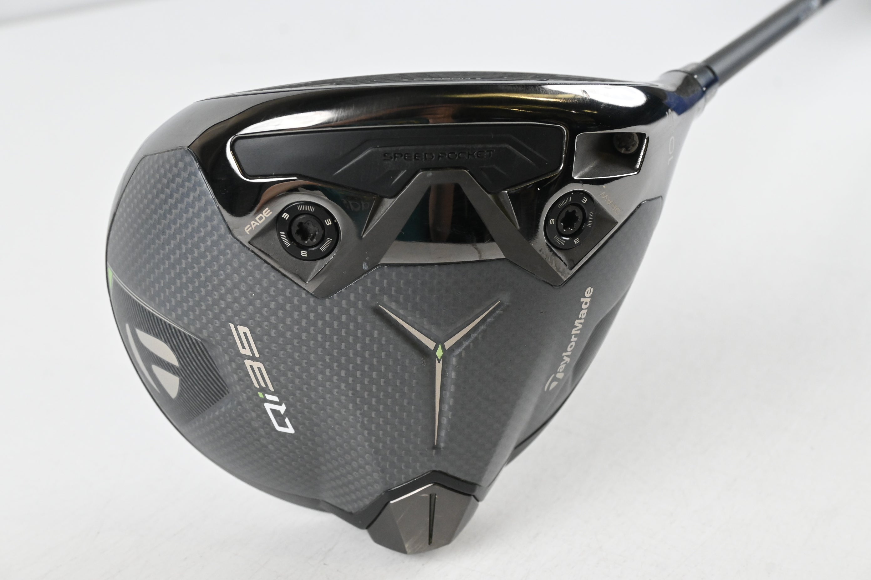 Taylormade Qi35 LS Driver / 10.5 Degree / Stiff Flex Kai'li White Dark Waves 60