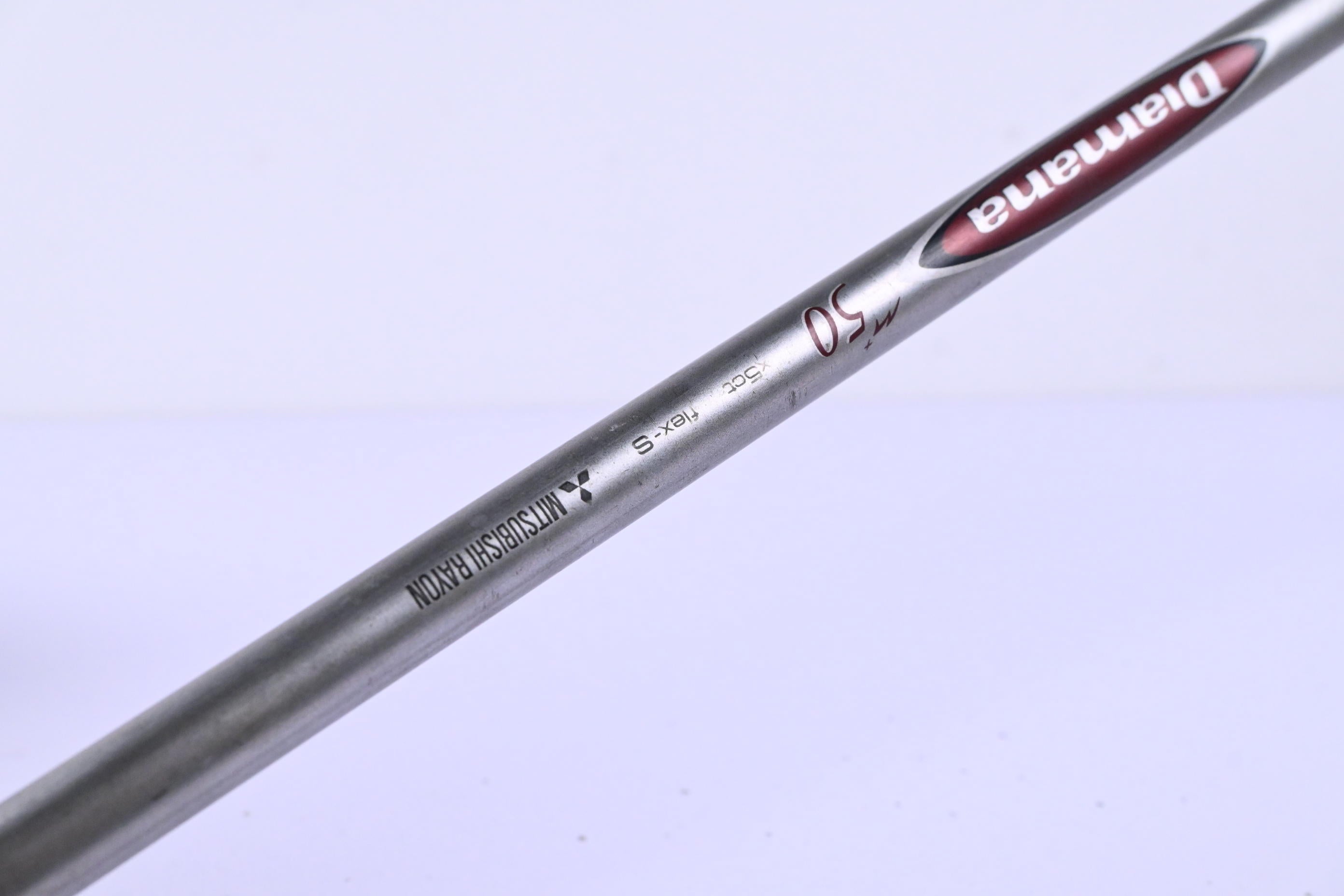 Titleist 915 D2 Driver / 9.5 Degree / Stiff Flex Diamana M+ 50 Shaft