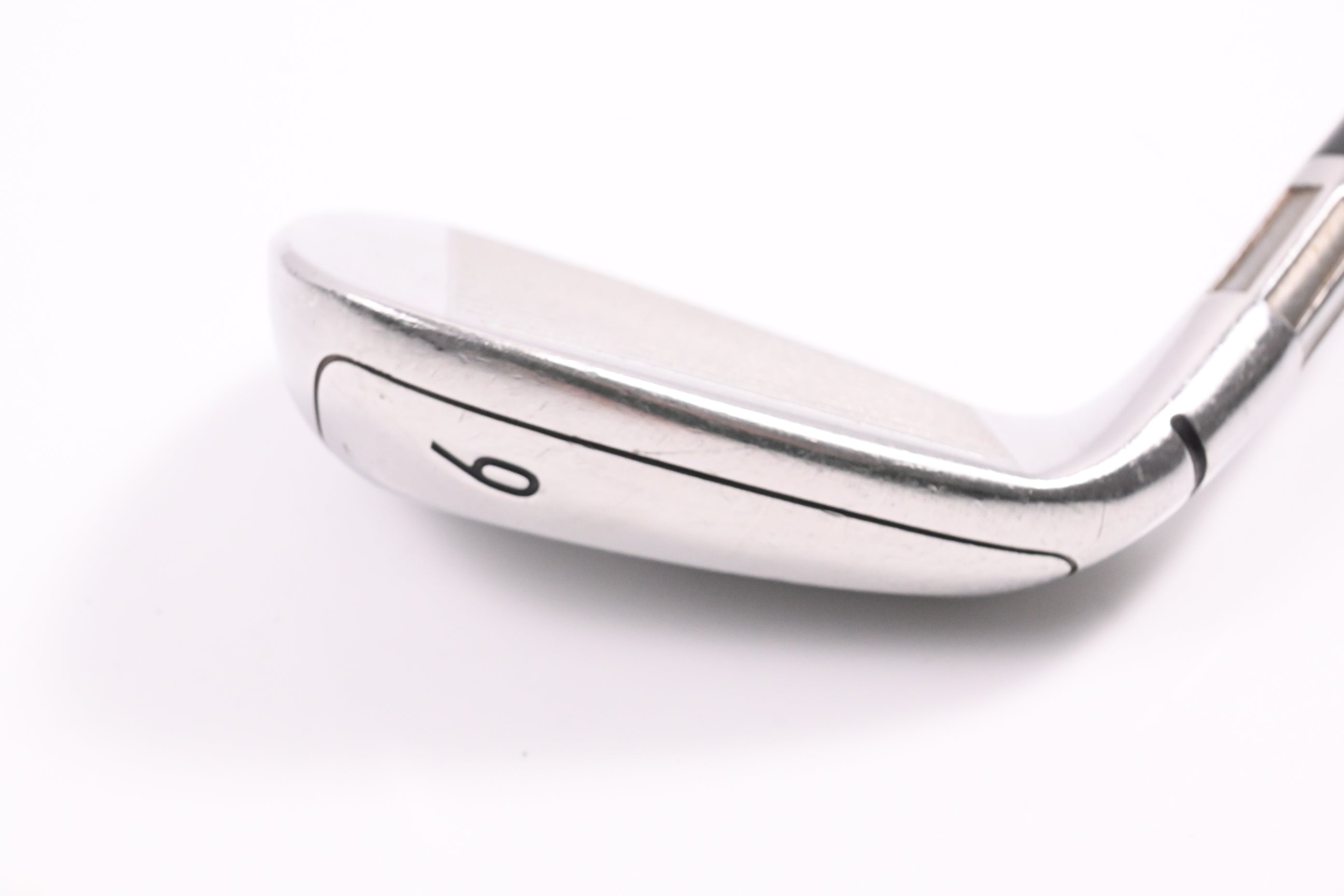 Taylormade M6 #9 Iron / Regular Flex Fujikura Atmos Orange 6 Shaft