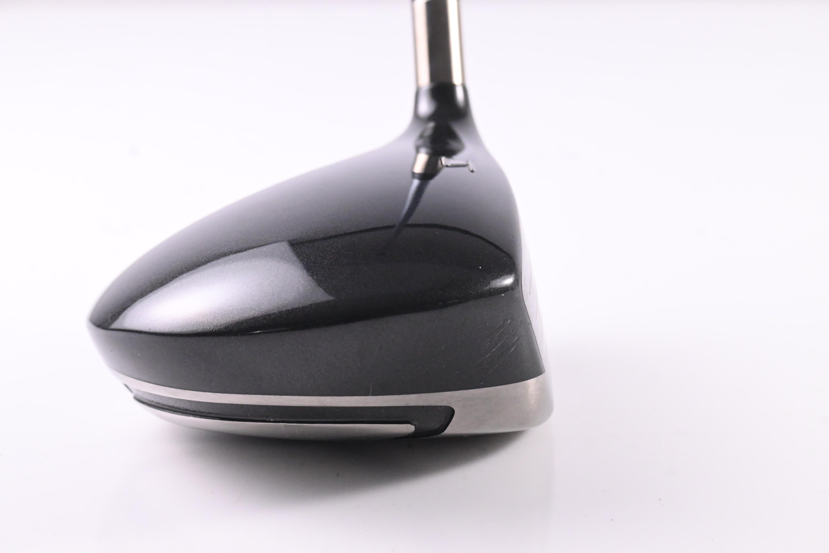Titleist 905 R Driver / 8.5 Degree / Stiff Flex Fujikura Tour Platform Series