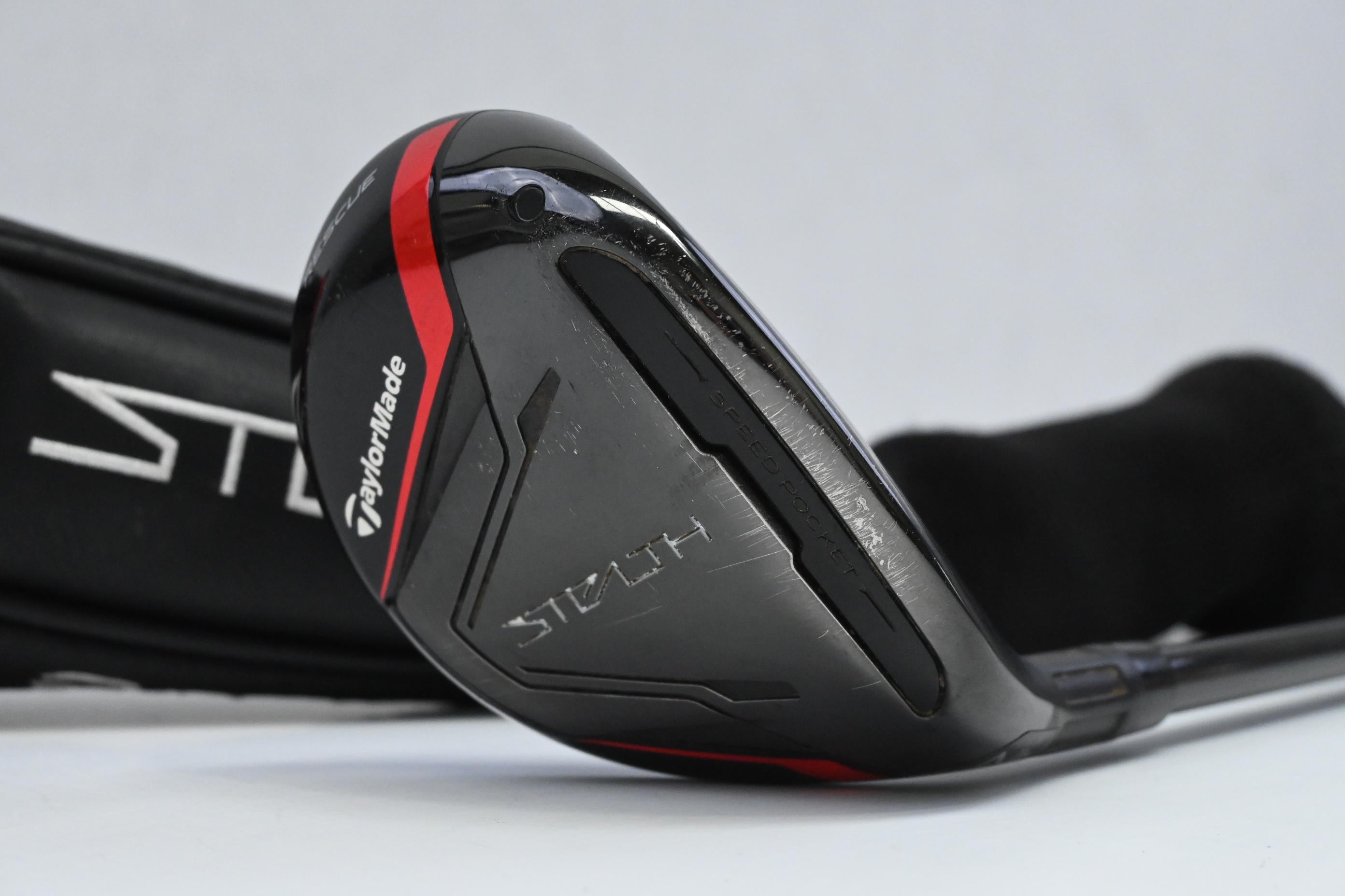 Taylormade Stealth #7 Hybrid / 31 Degree / Senior Flex Bassara 55 Shaft