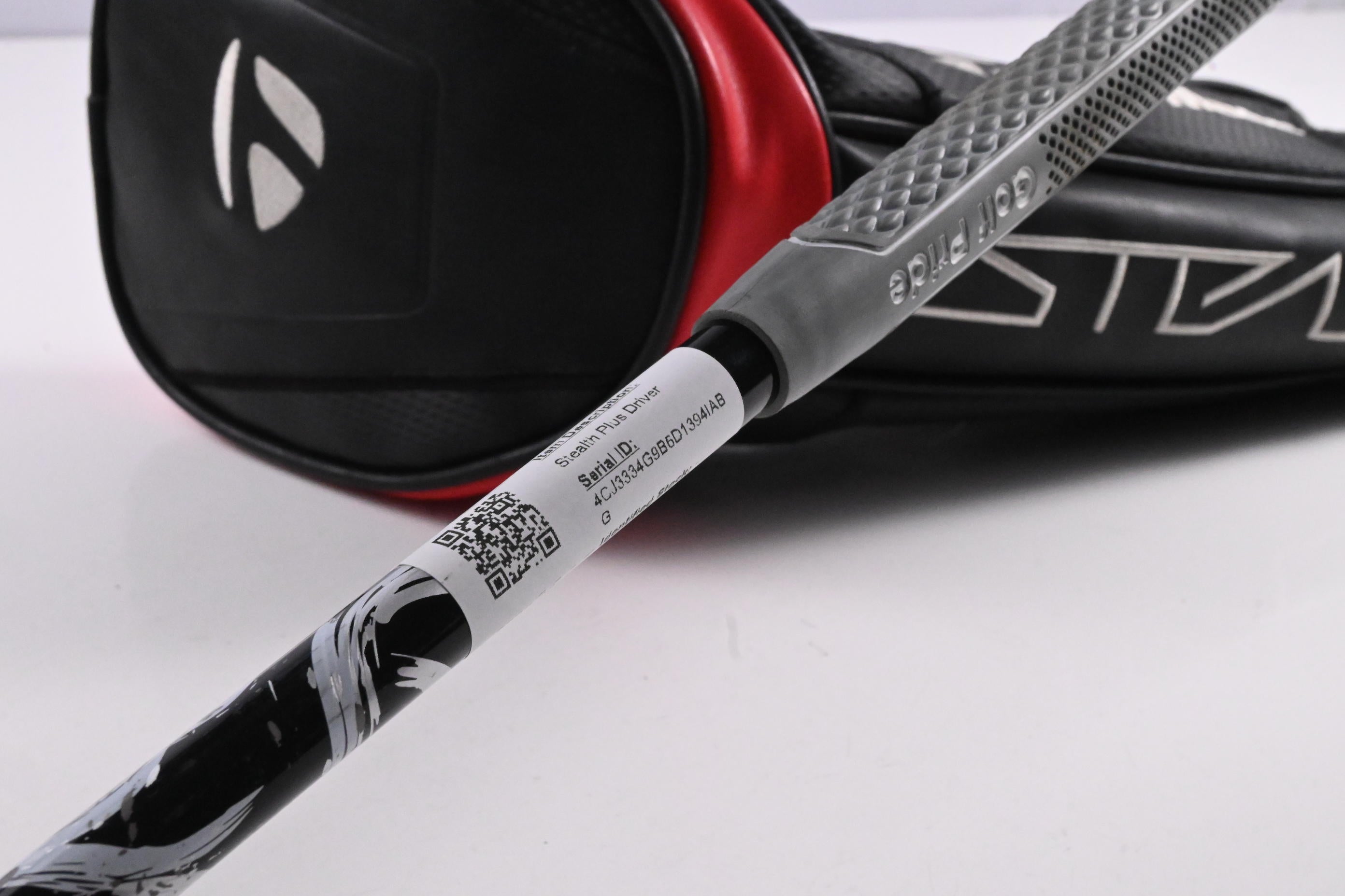 Taylormade Stealth Plus Driver / 9 Degree / X-Flex Kai'li White 70 Shaft