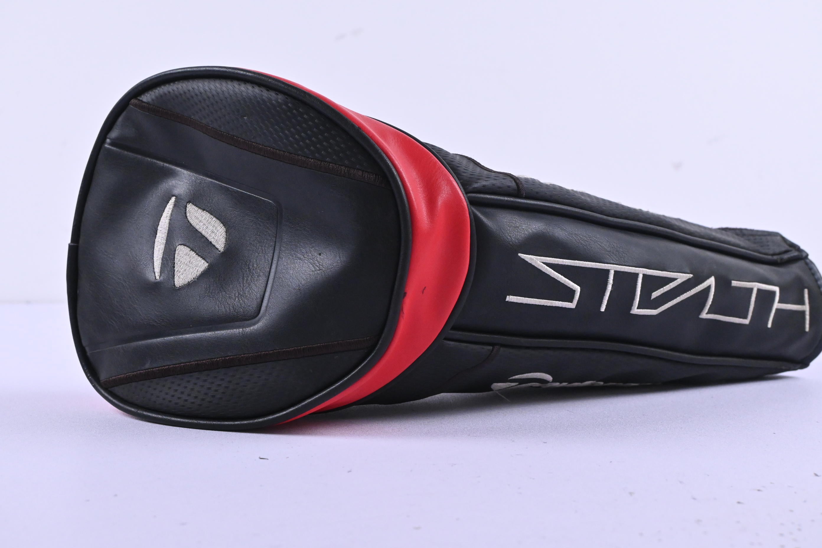 Taylormade Stealth Plus Driver / 10.5 Degree / Regular Flex Fujikura Speeder 45