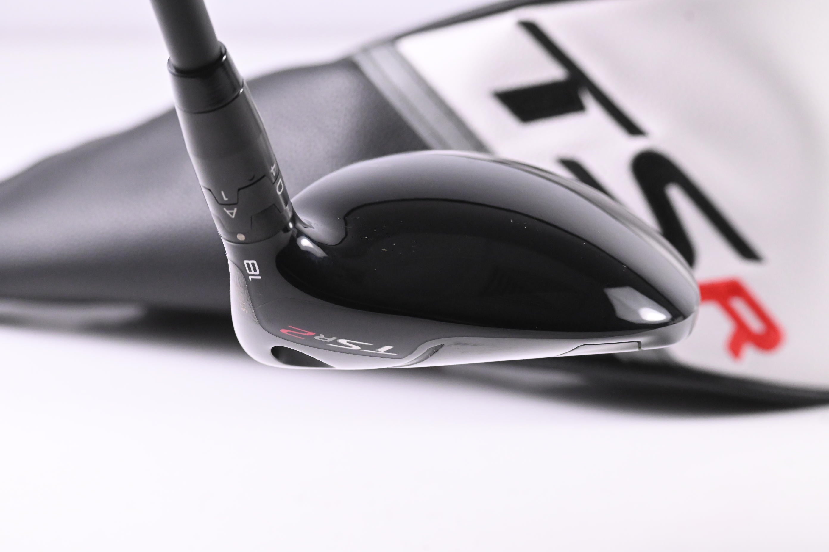 Titleist TSR2 #5 Wood / 18 Degree / Regular Flex HZRDUS GEN4 RED CB 60 Shaft