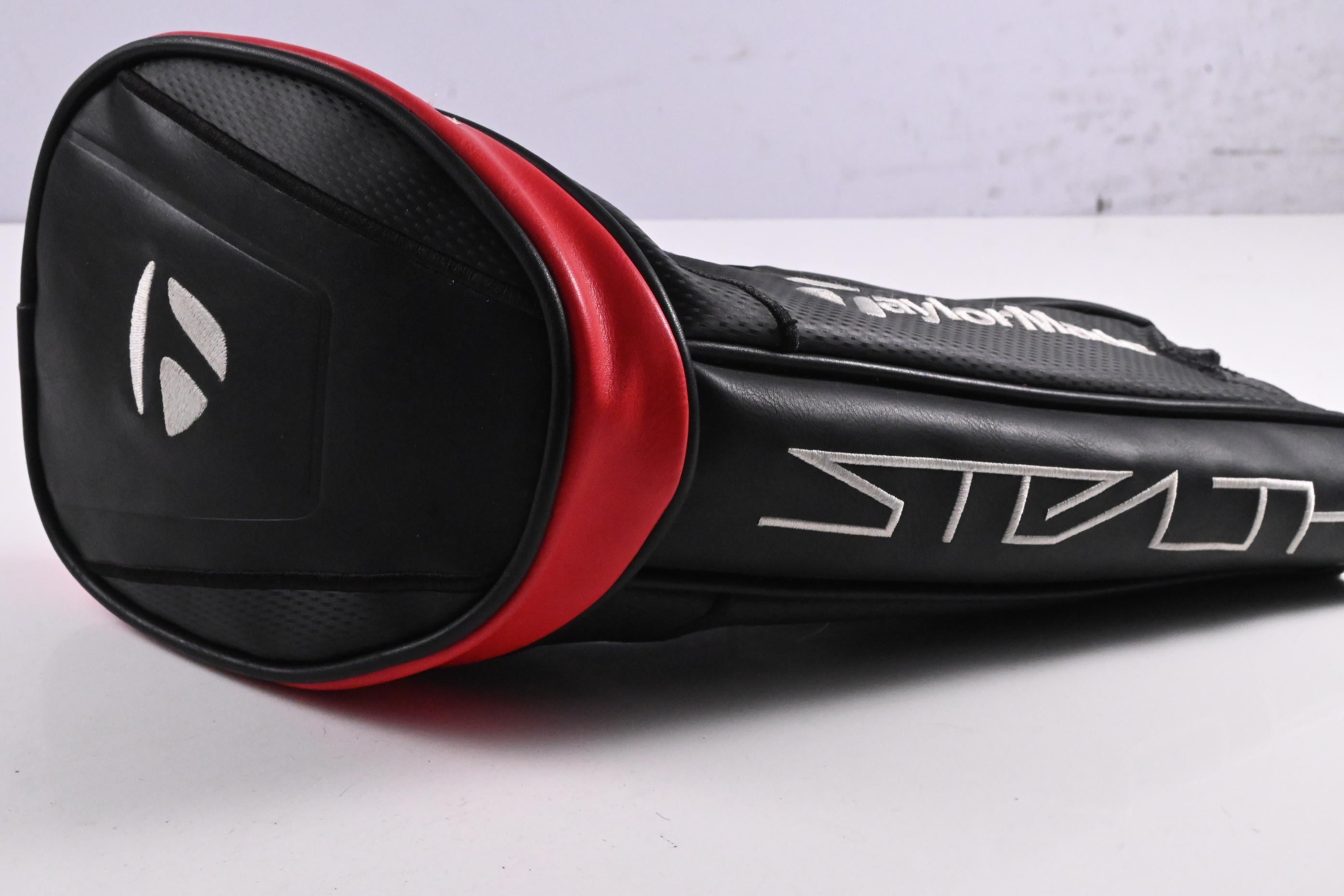 Taylormade Stealth Plus Driver / 9 Degree / X-Flex Kai'li White 70 Shaft