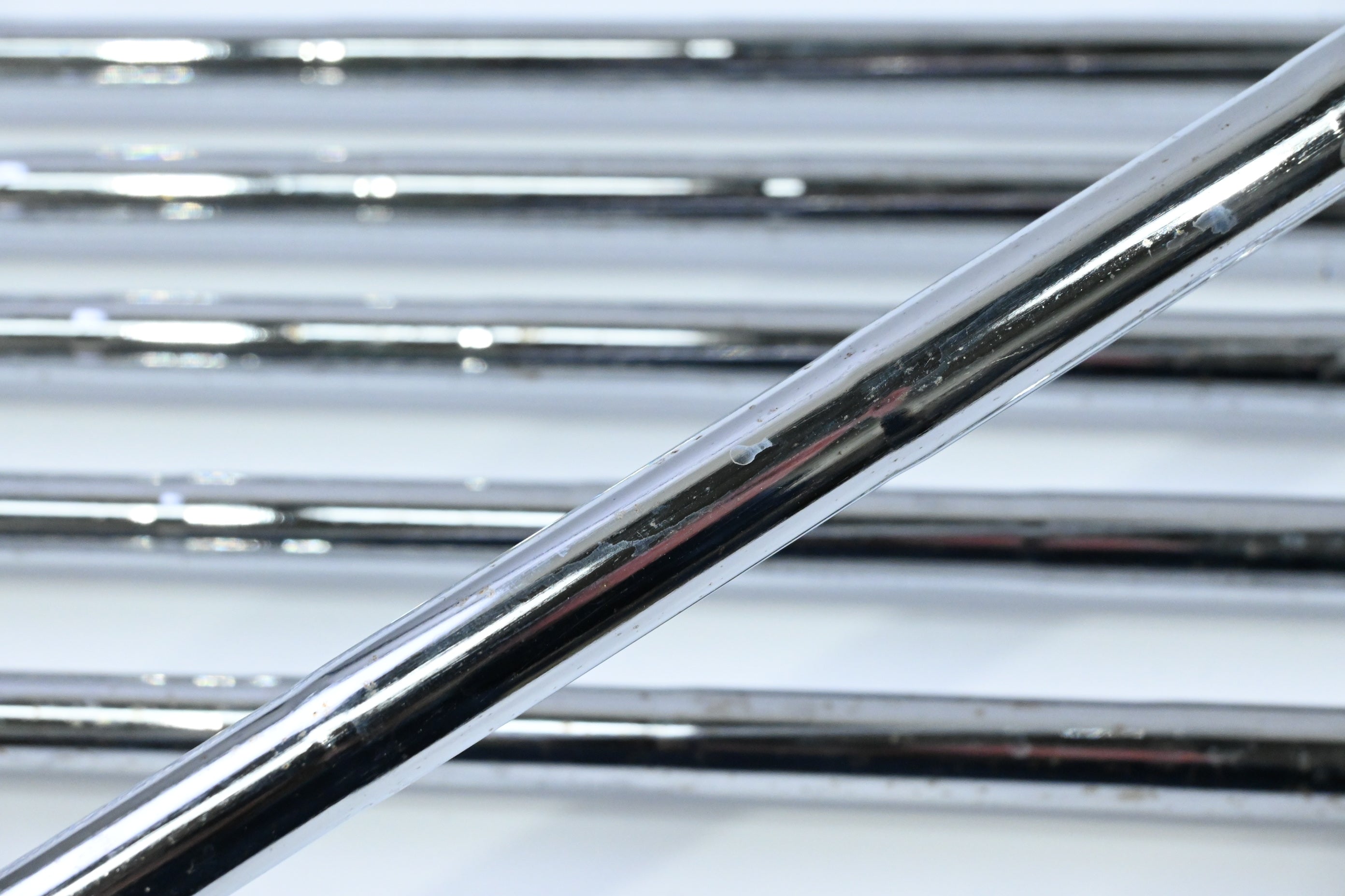 Wilson Ultra HL Irons / 6-PW+SW / Regular Flex Steel Shafts