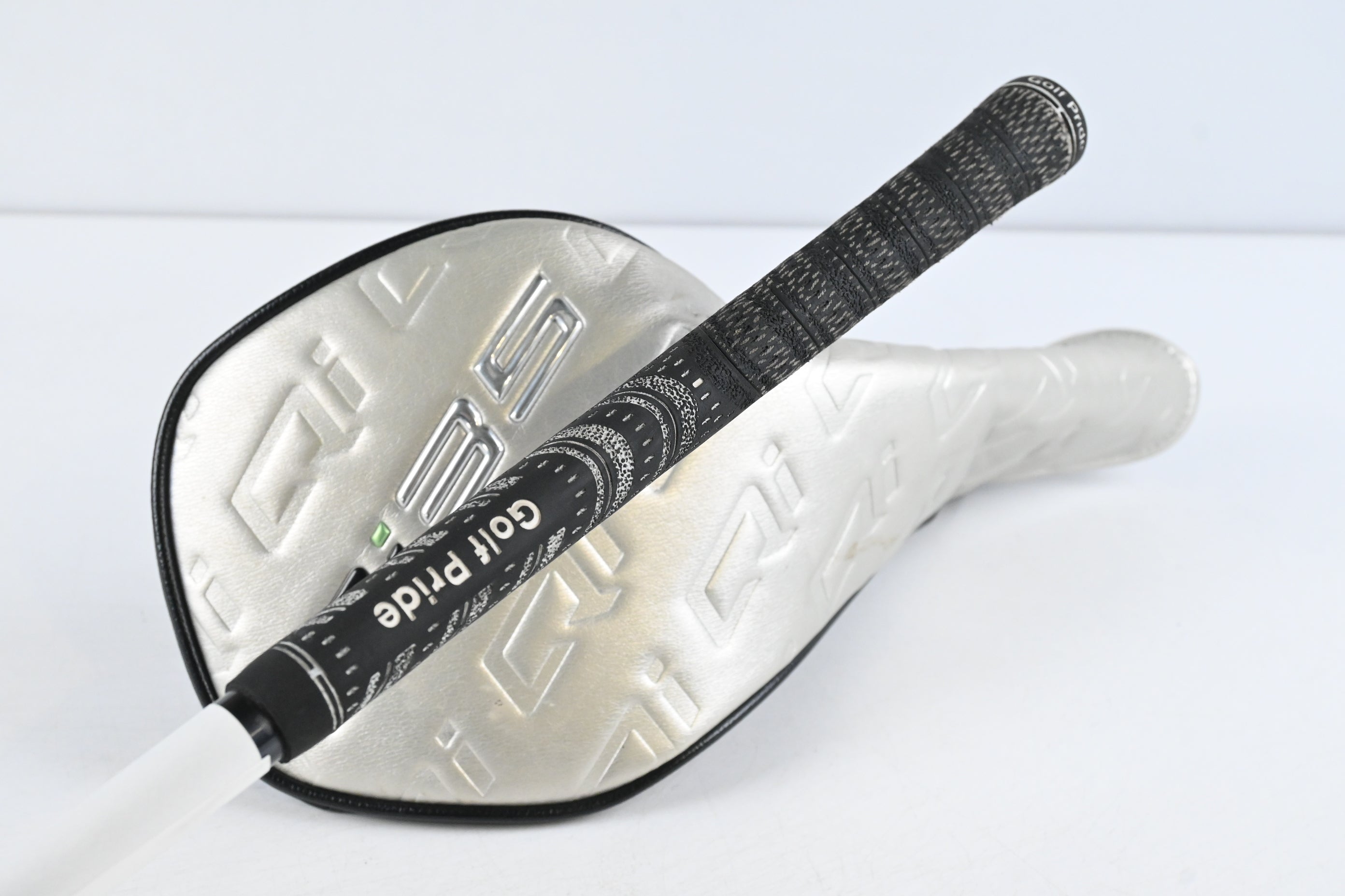 Taylormade Qi35 Driver / 10.5 Degree / Stiff Flex Diamana T+60 Shaft