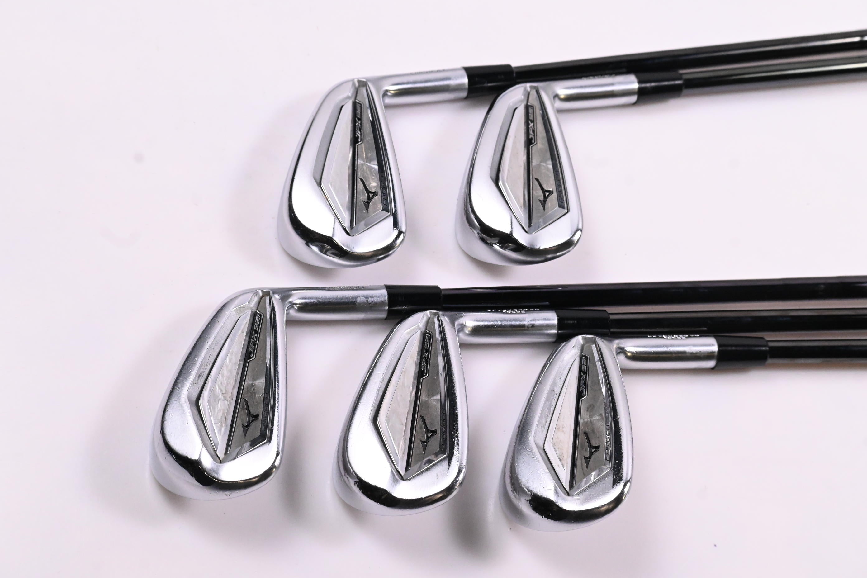 Mizuno JPX 921 Forged Irons / 5-9i / Regular Flex KBS Tour Lite Shafts