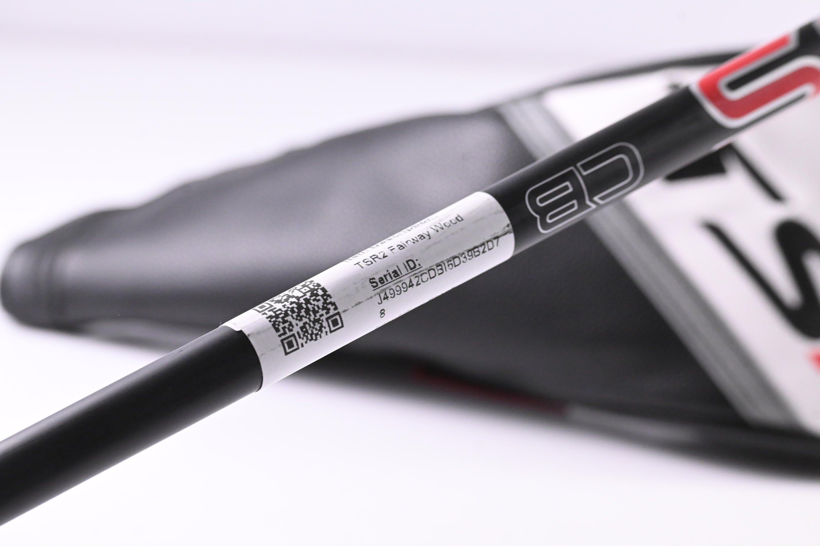 Titleist TSR2 #5 Wood / 18 Degree / Regular Flex HZRDUS GEN4 RED CB 60 Shaft