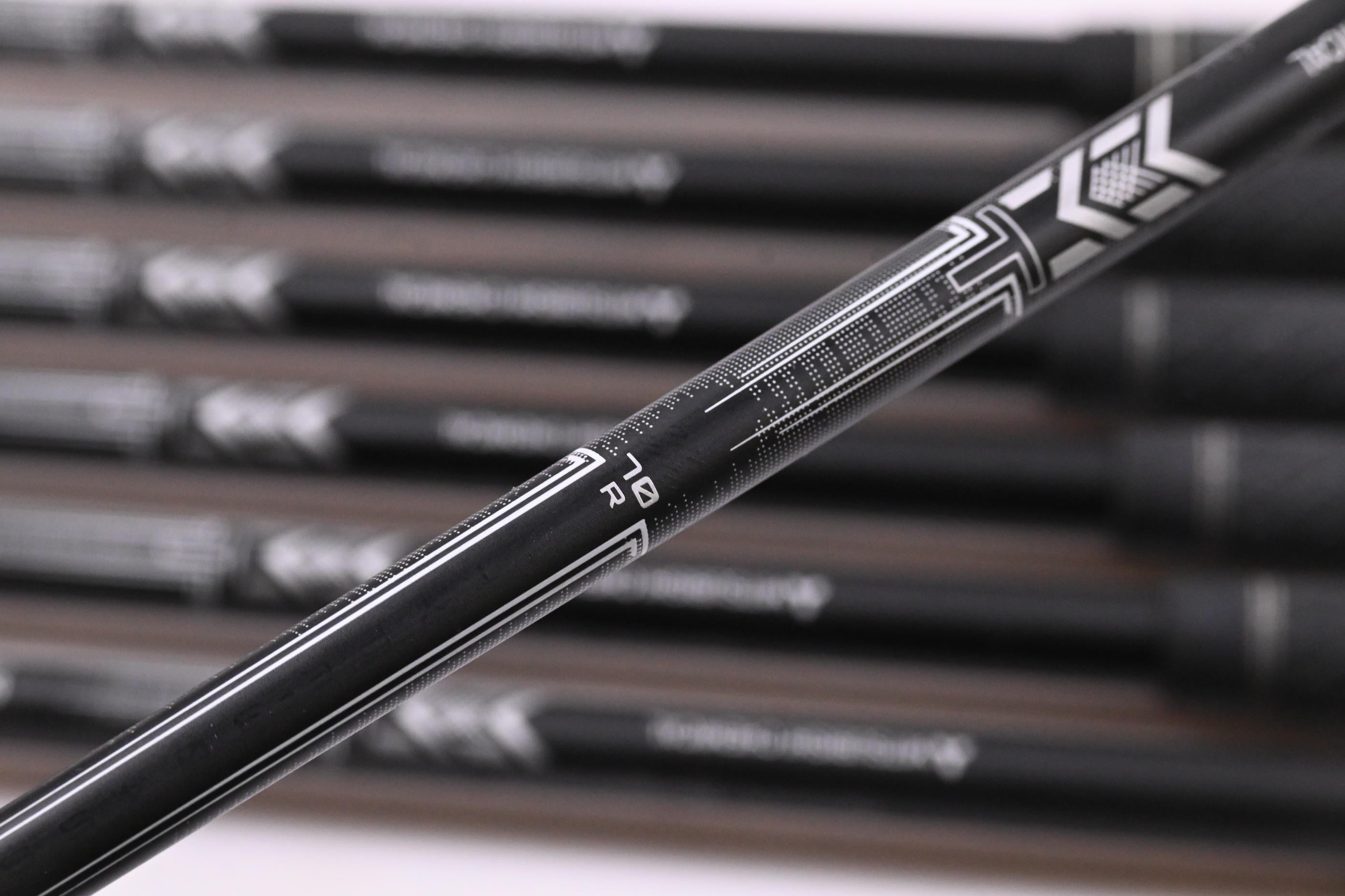 Callaway Apex Ti Fusion Irons / 5-PW+GW / Regular Flex MMT 70 Shafts