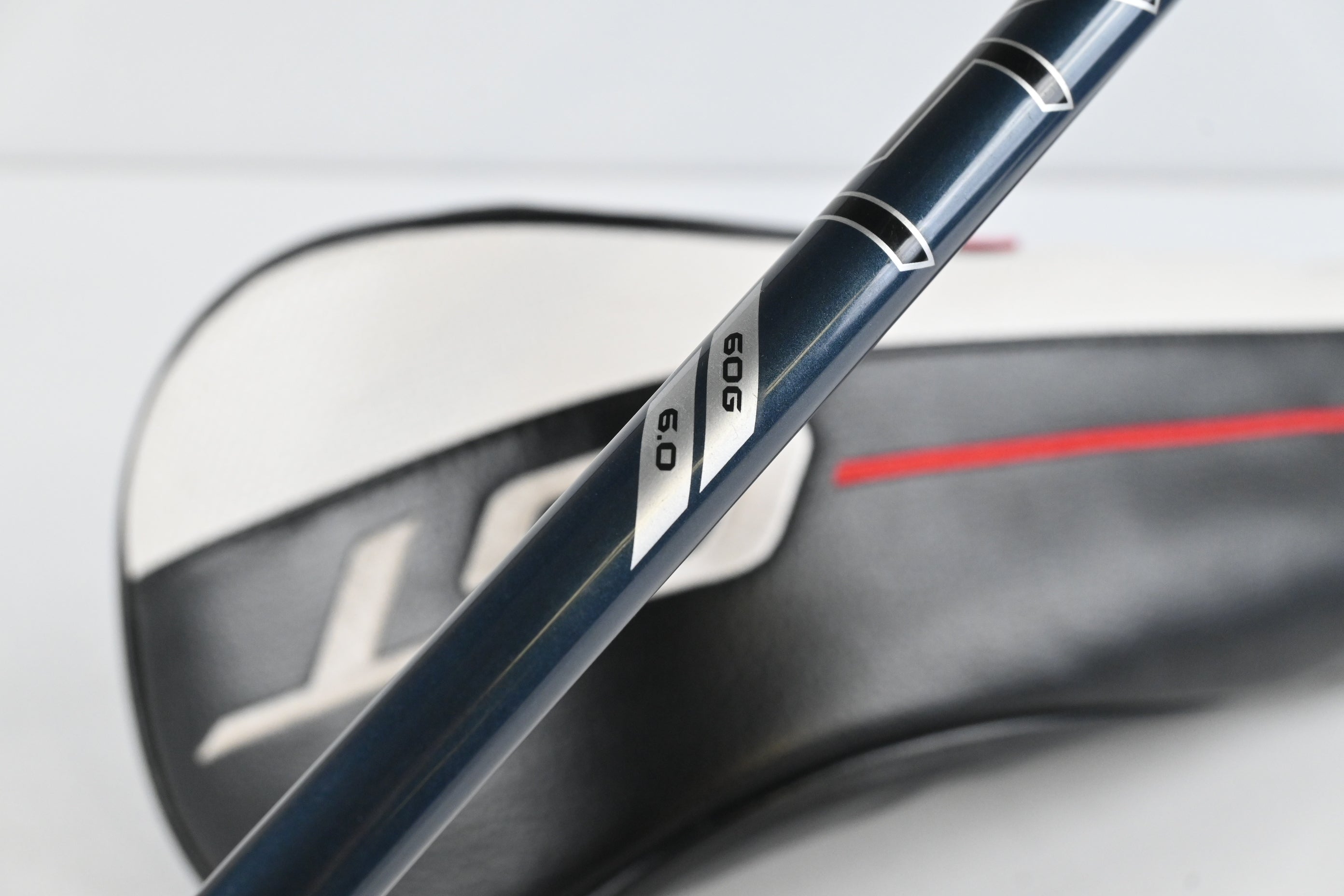 Titleist GT3 Driver / 10 Degree / Stiff Flex Denali Blue 60 Shaft