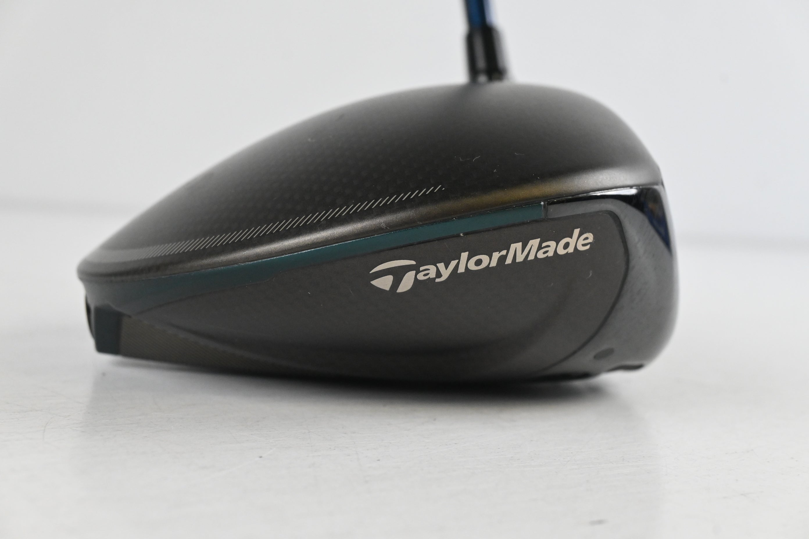 Taylormade Qi4D Driver / 10.5 Degree / Regular Flex Fujikura Ventus Blue 5 Shaft