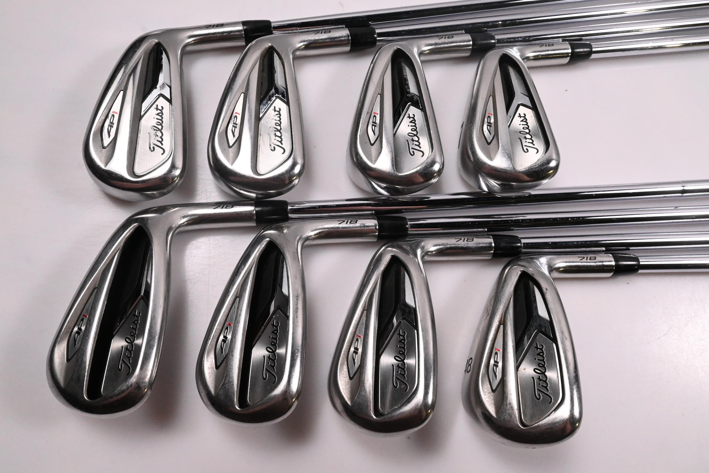 Titleist 718 AP1 Irons / 4-PW+48° / Regular Flex AMT Tour White R300 Shafts