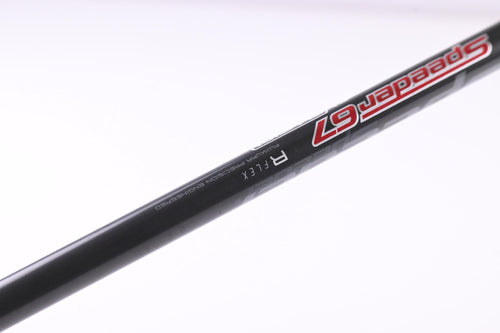 Taylormade R15 430 Driver / 9.5 Degree / Regular Flex Speeder Evolution 67 Shaft