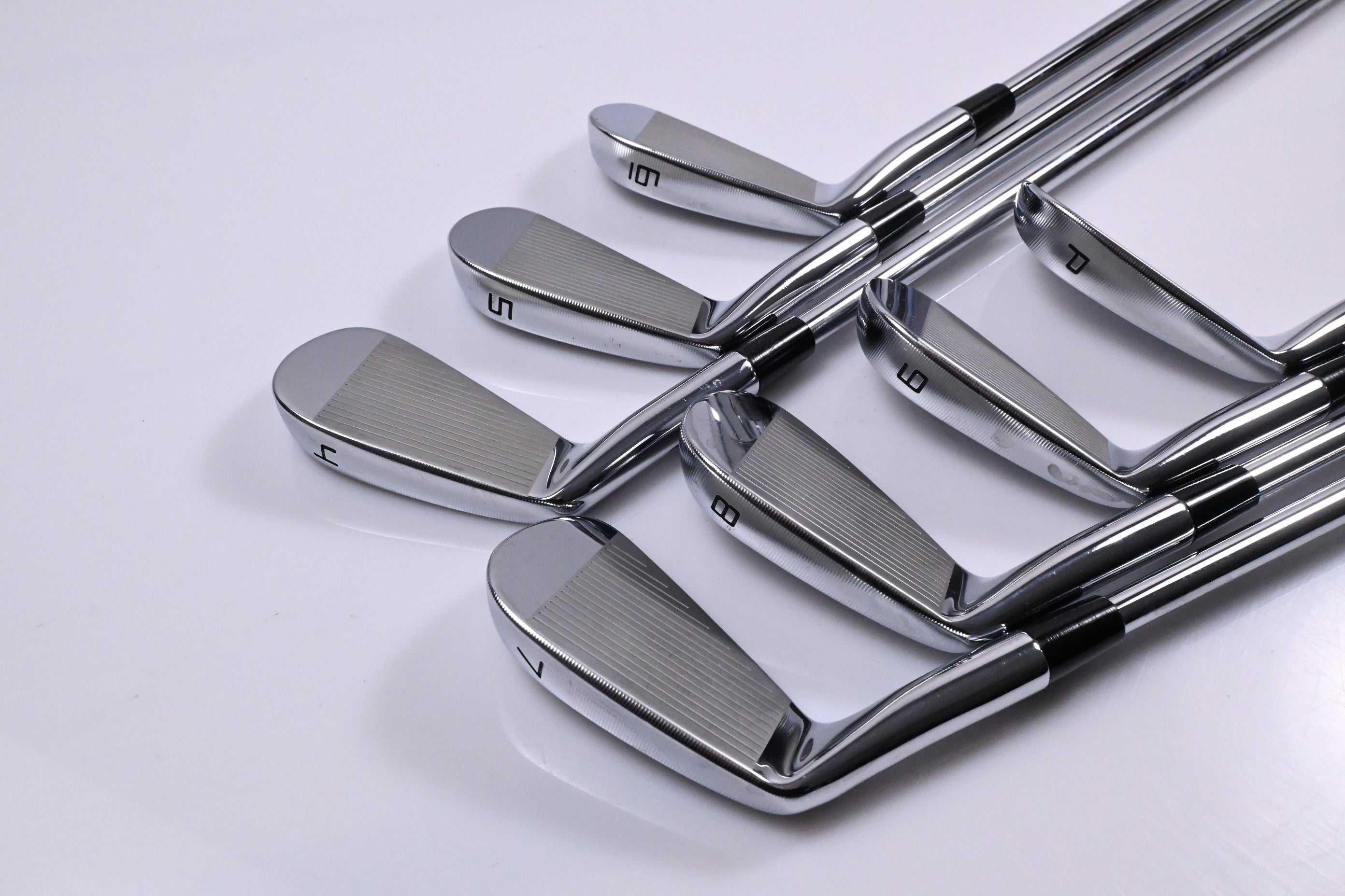 Taylormade P7TW Irons / 4-PW / X-Flex N.S.Pro Modus³ Tour 120 Shafts
