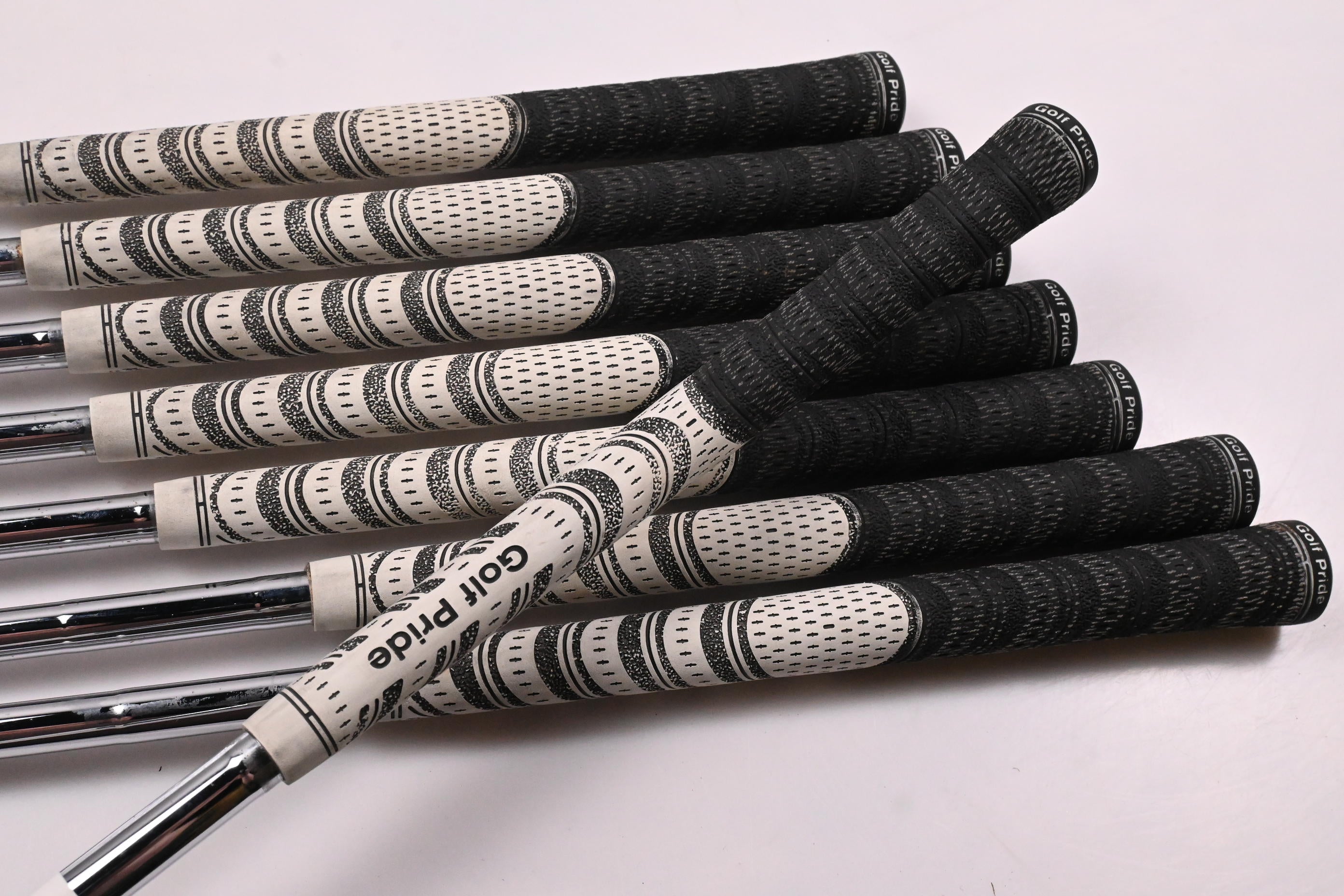 Titleist 718 AP1 Irons / 4-PW+48° / Regular Flex AMT Tour White R300 Shafts