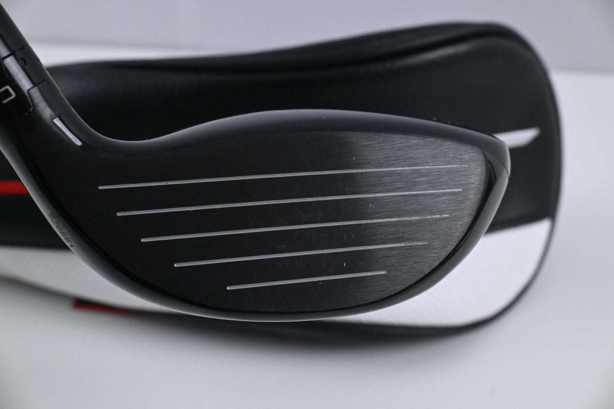 Left Hand Titleist GT2 #7 Wood / 21 Degree / Stiff Flex Tensei 1K Blue 65 Shaft