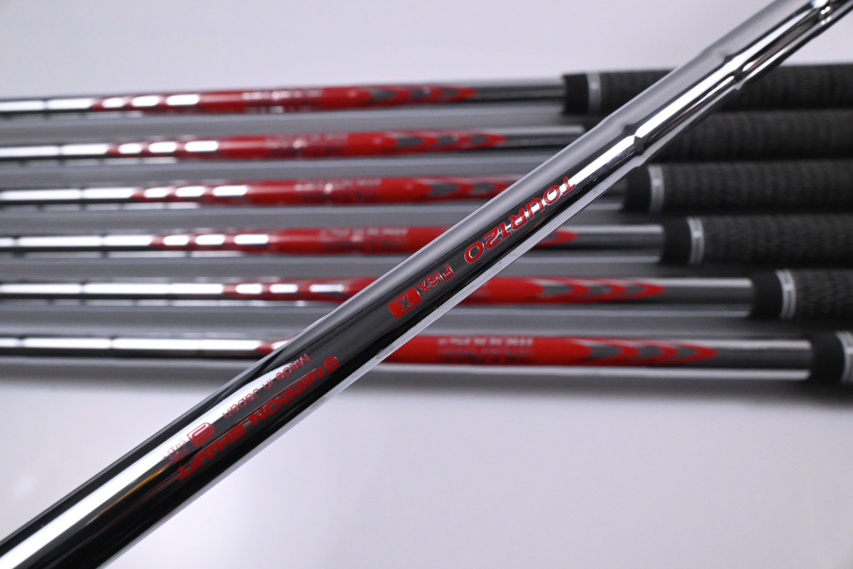 Taylormade P7TW Irons / 4-PW / X-Flex N.S.Pro Modus³ Tour 120 Shafts