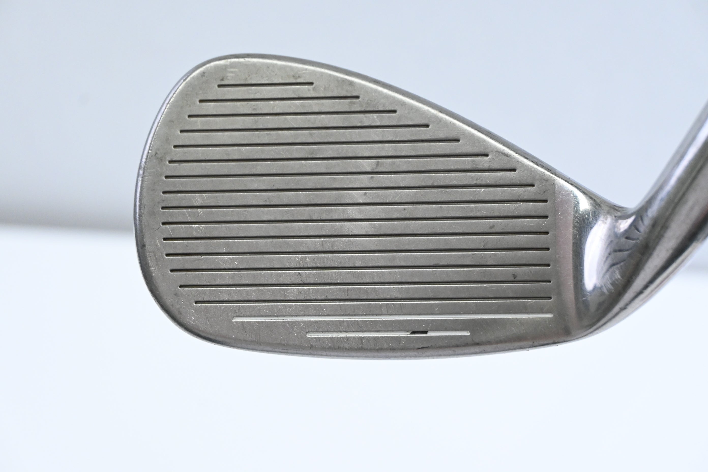 Cleveland Halo XL Pitching Wedge / 43 Degree / Regular Flex KBS Tour Lite Shaft