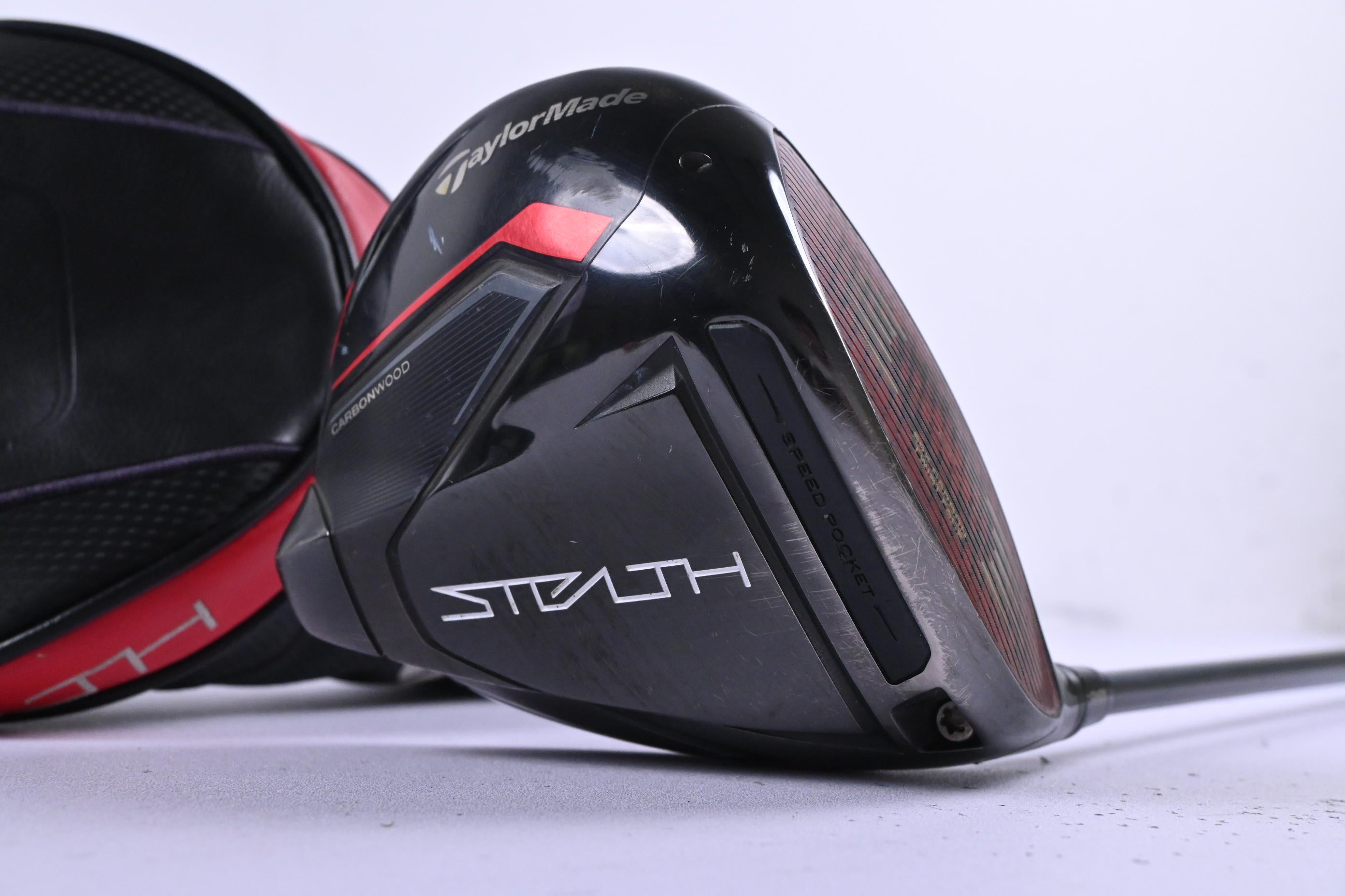 Taylormade Stealth Driver / 10.5 Degree / Regular Flex HZRDUS Smoke Black 60 Shaft