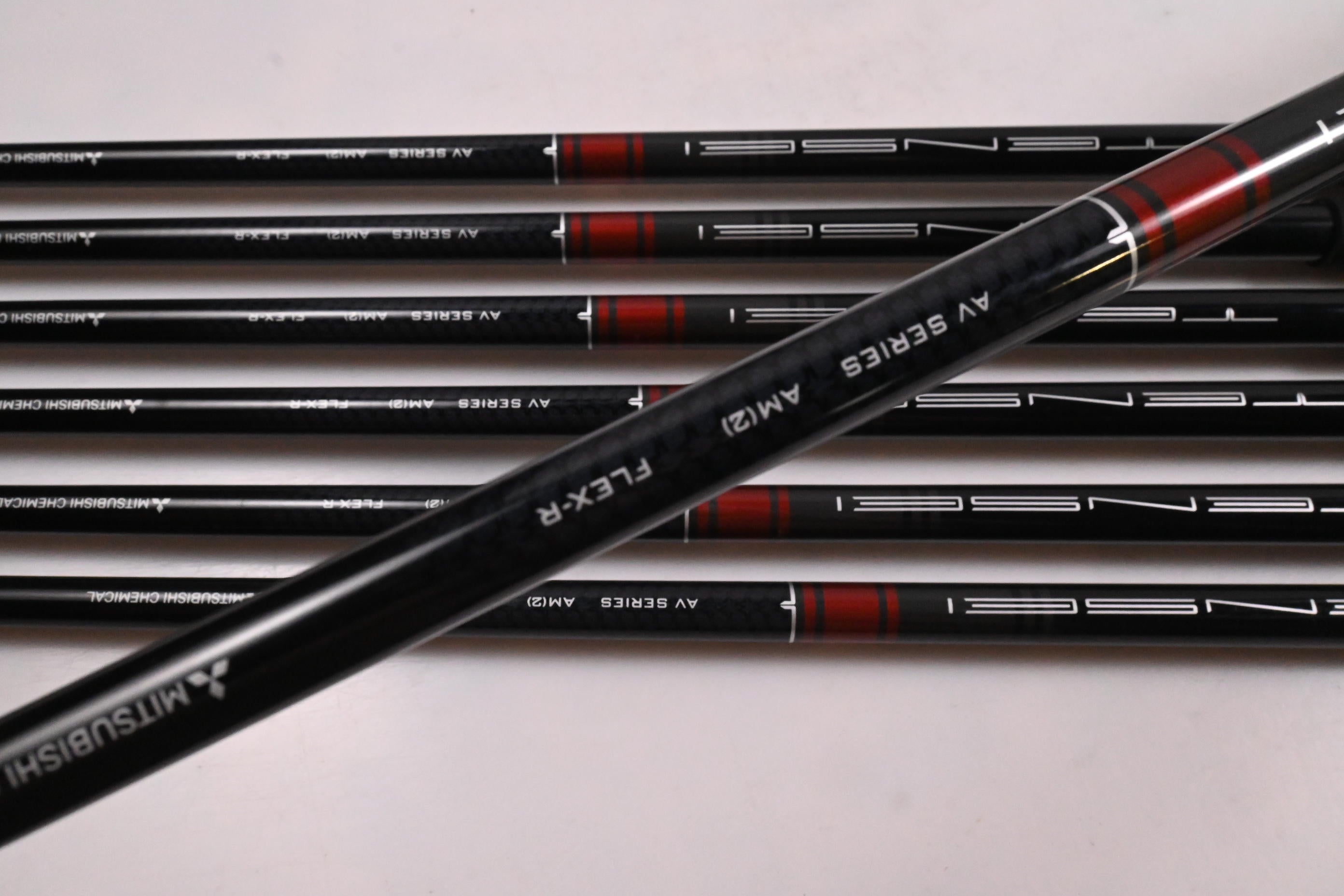 Titleist T350 2025 Irons / 5-PW+48° / Regular Flex Tensei AV Red AM(2) Shafts