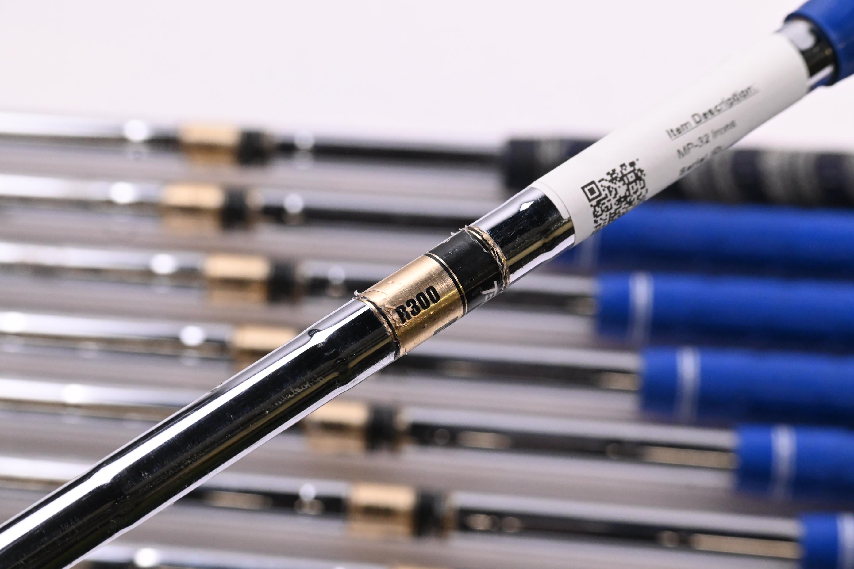 Mizuno MP-32 Irons / 3-PW / Regular Flex Dynamic Gold R300 Shafts