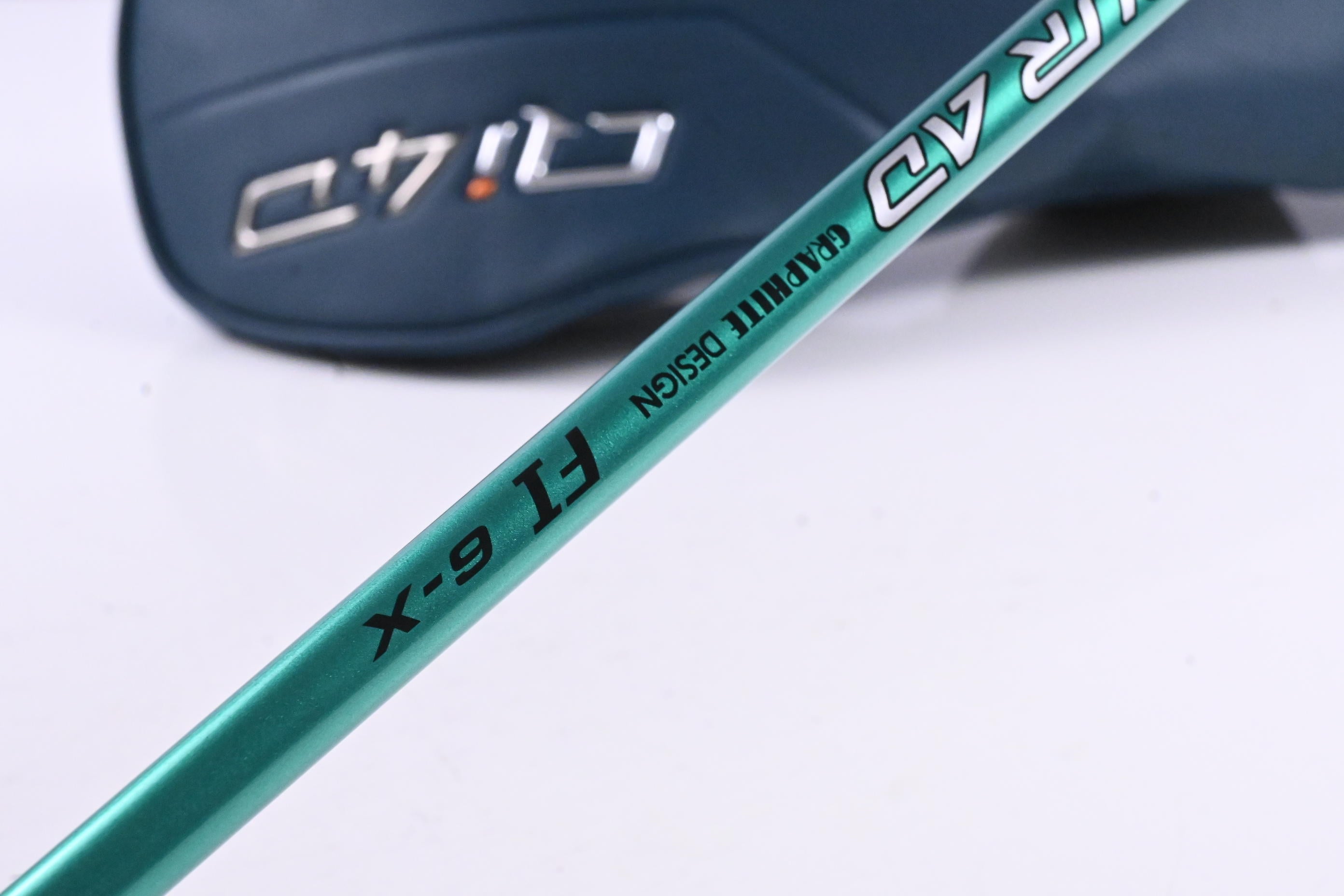 Taylormade Qi4D Driver / 10.5 Degree / X-Flex Graphite Design Tour AD FI 6 Shaft