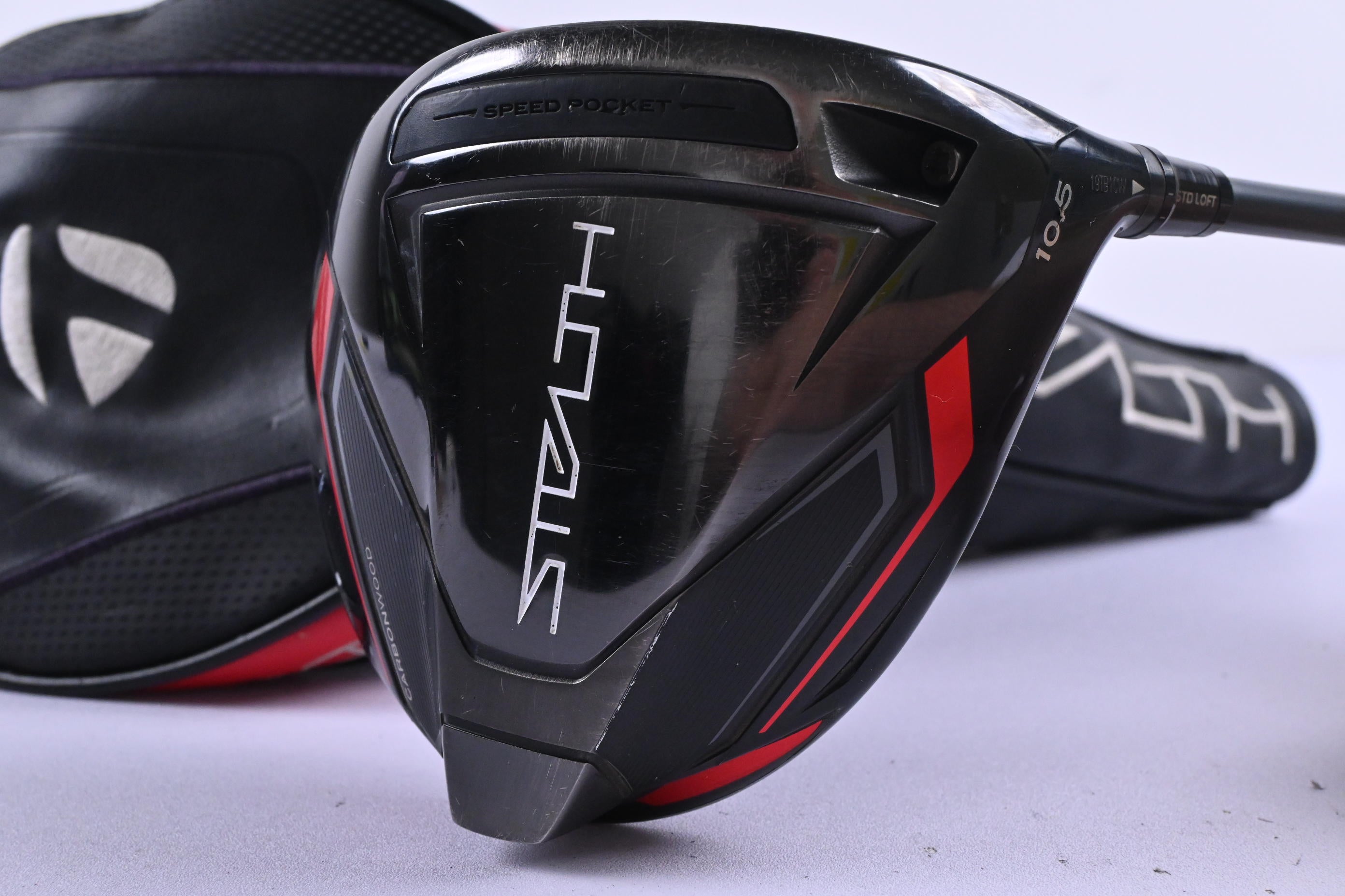 Taylormade Stealth Driver / 10.5 Degree / Regular Flex HZRDUS Smoke Black 60 Shaft