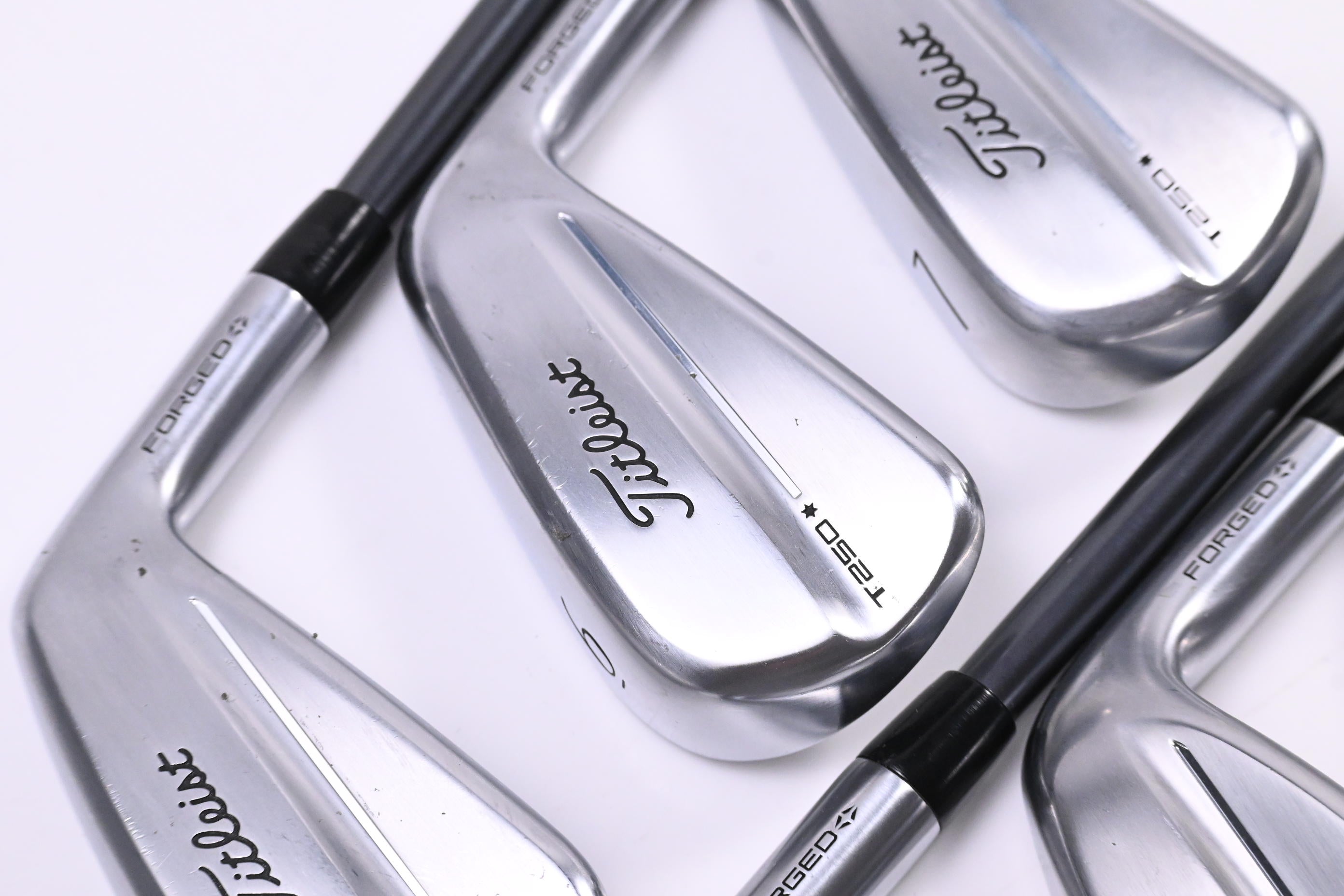Titleist T250* 2025 Irons / 5-PW / Regular Flex MMT 65 Shafts