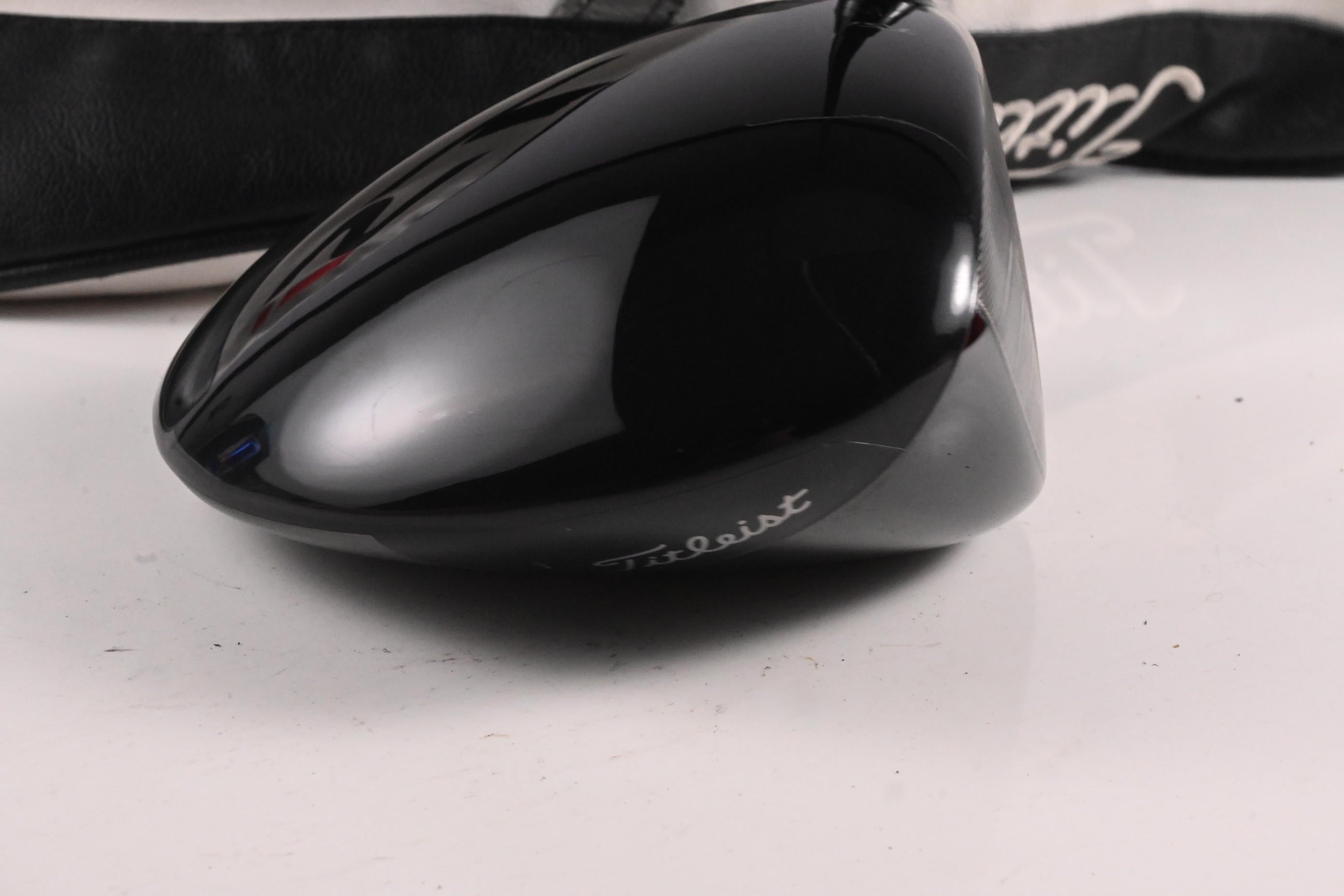 Titleist TSi2 Driver / 9 Degree / Stiff Flex HZRDUS Smoke Black RDX 60 Shaft