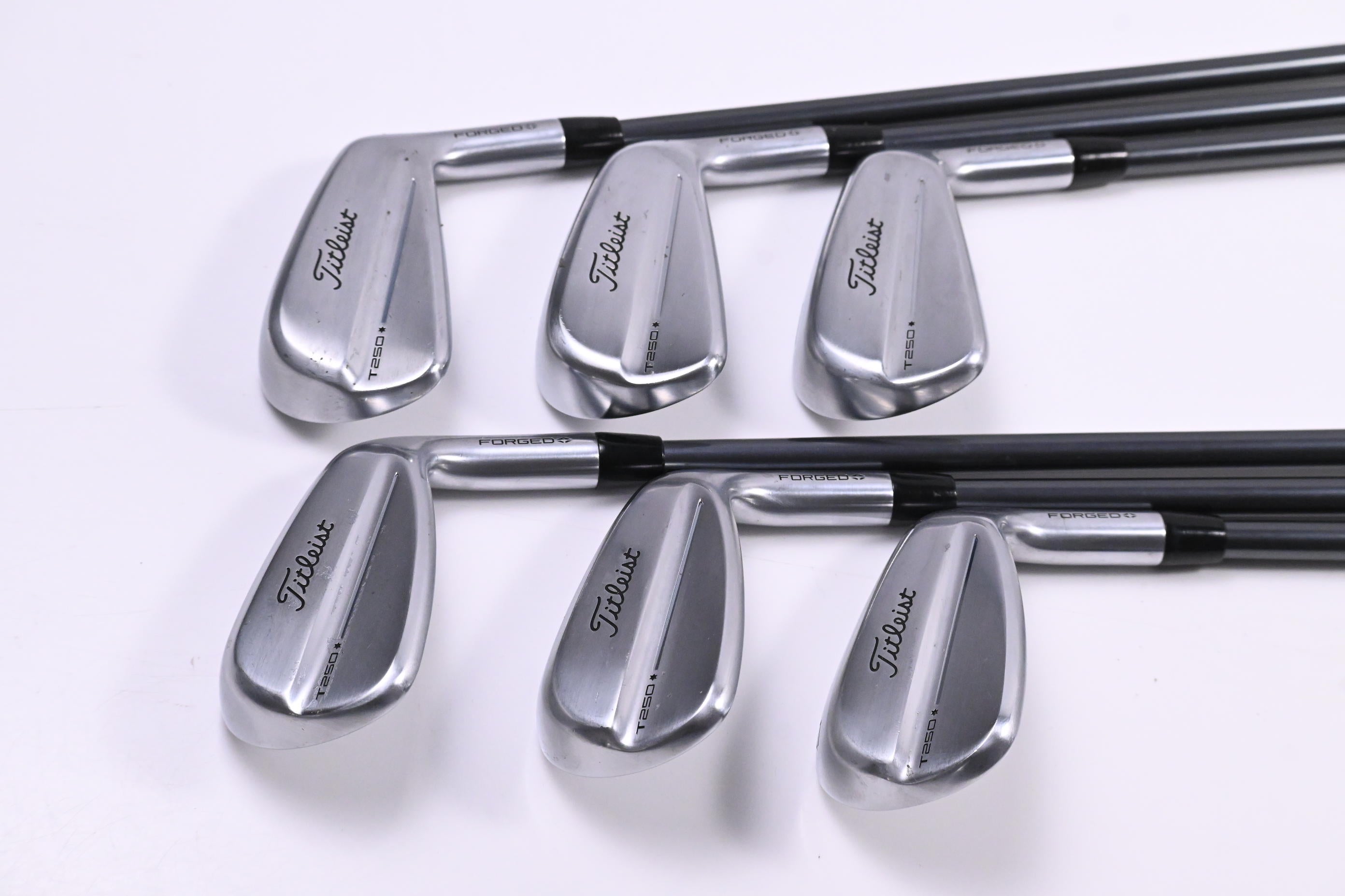 Titleist T250* 2025 Irons / 5-PW / Regular Flex MMT 65 Shafts