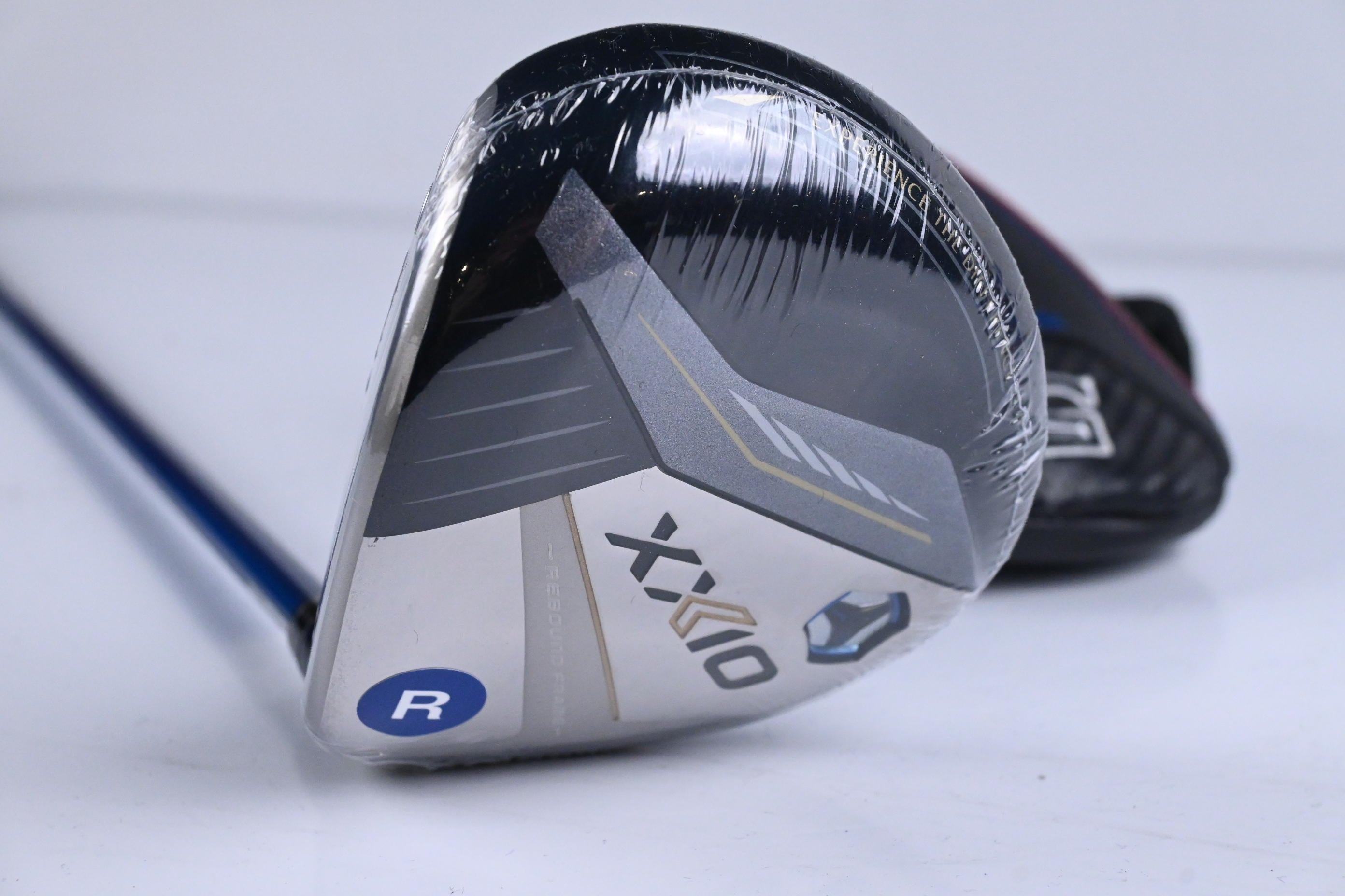 Left Hand XXIO 13 #5 Wood / 18 Degree / Regular Flex XXIO MP1300 39 Shaft
