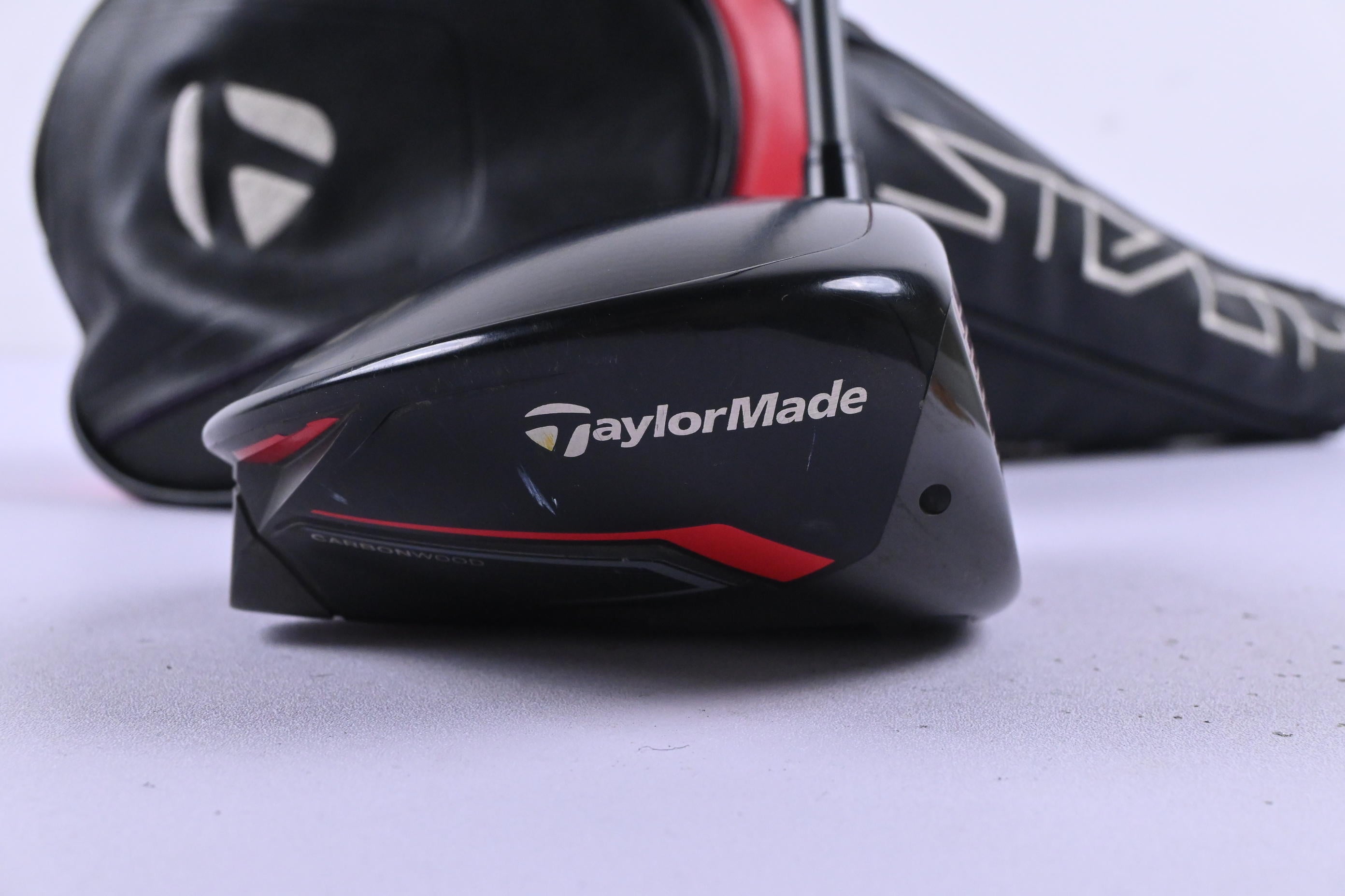 Taylormade Stealth Driver / 10.5 Degree / Regular Flex HZRDUS Smoke Black 60 Shaft
